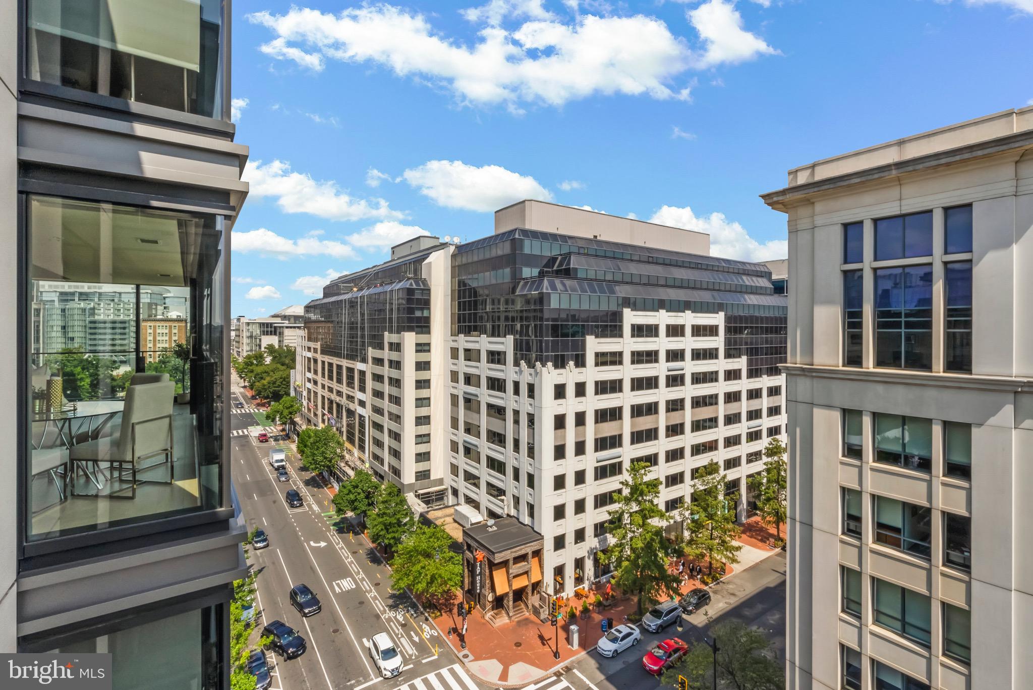 920 I Street NW Unit: 1009