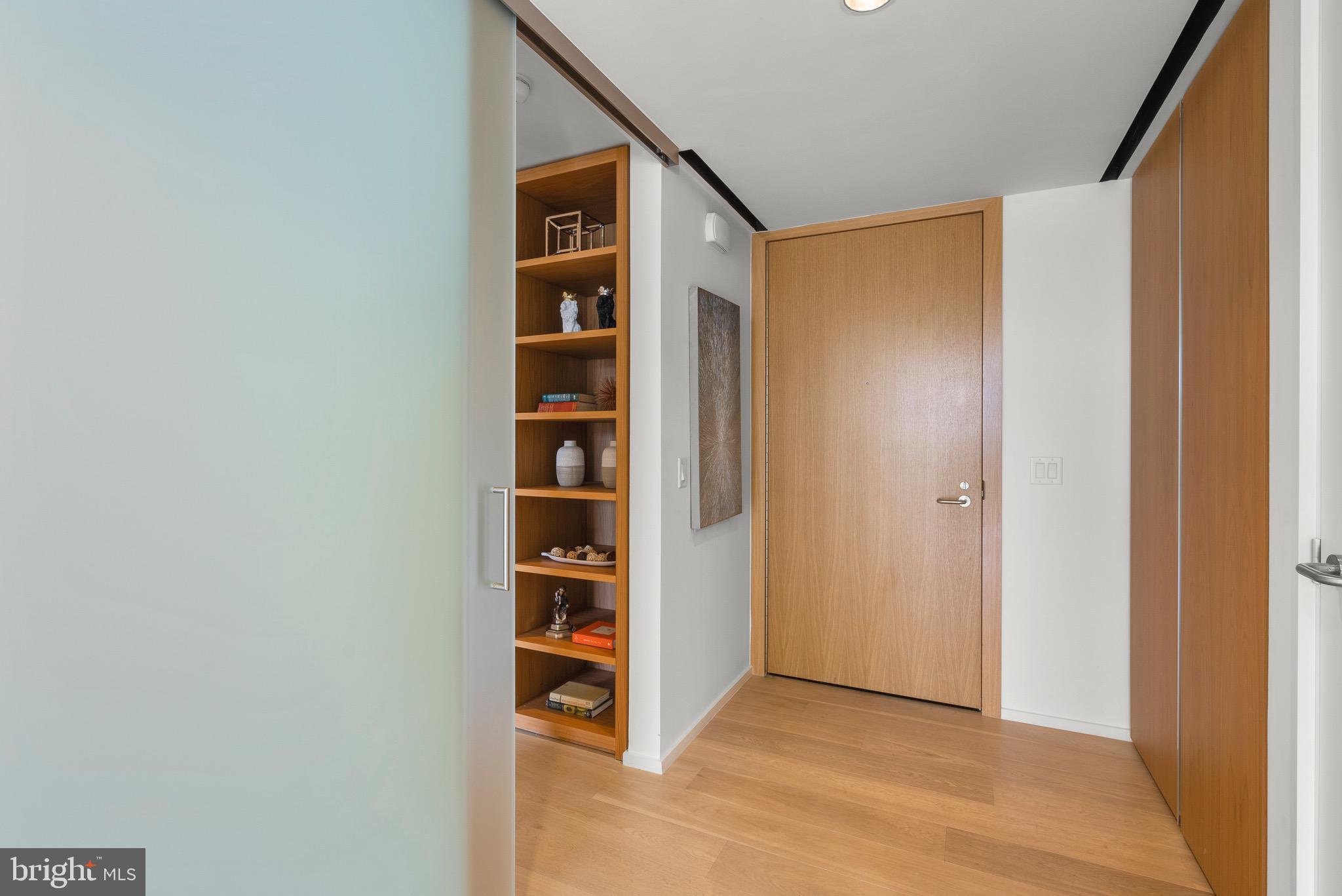 920 I Street NW Unit: 1009