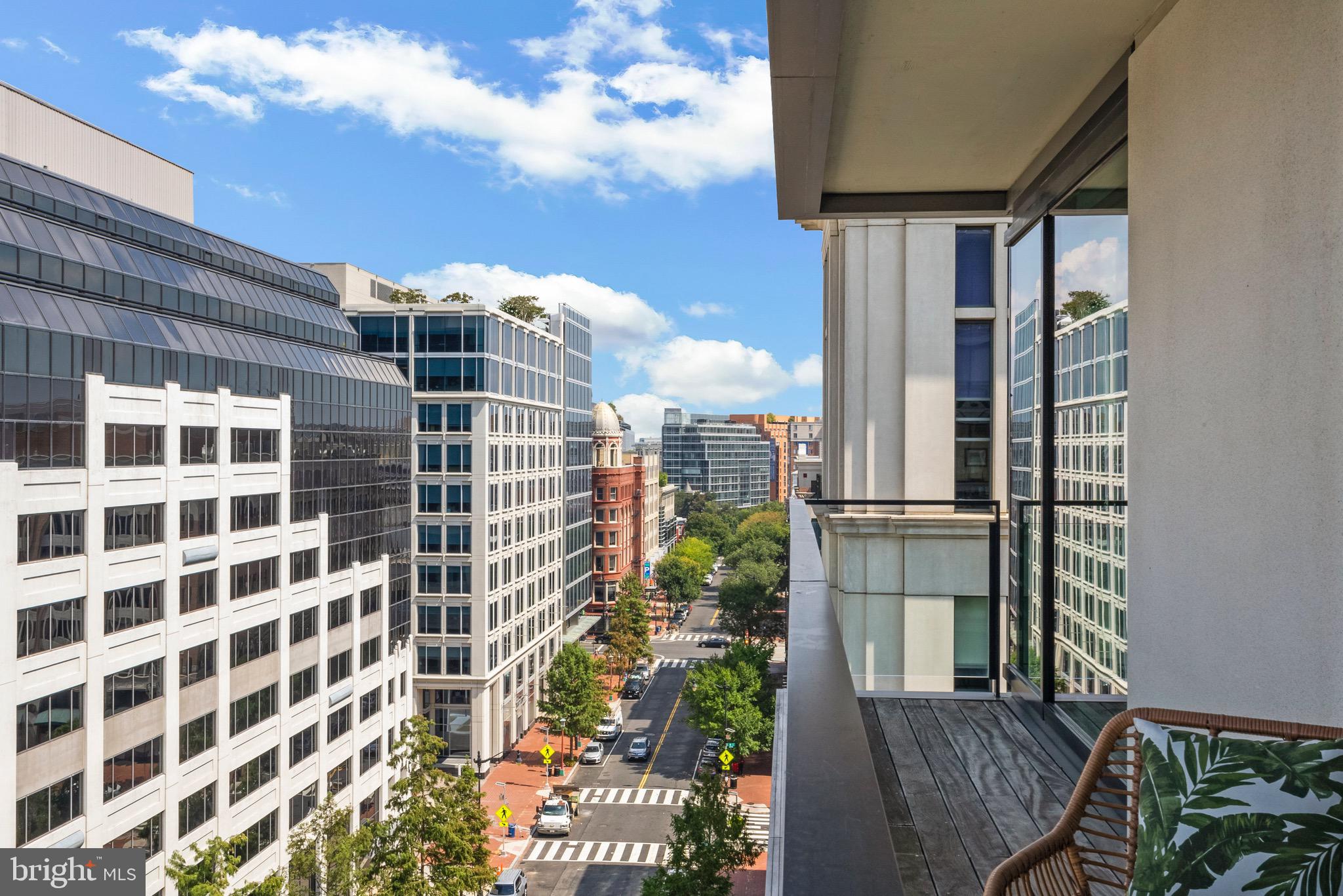 920 I Street NW Unit: 1009