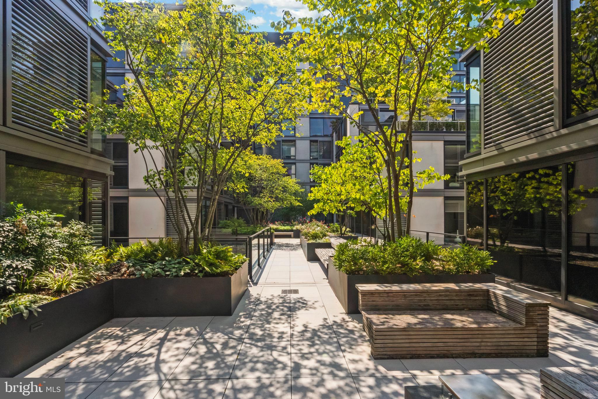 920 I Street NW Unit: 1009
