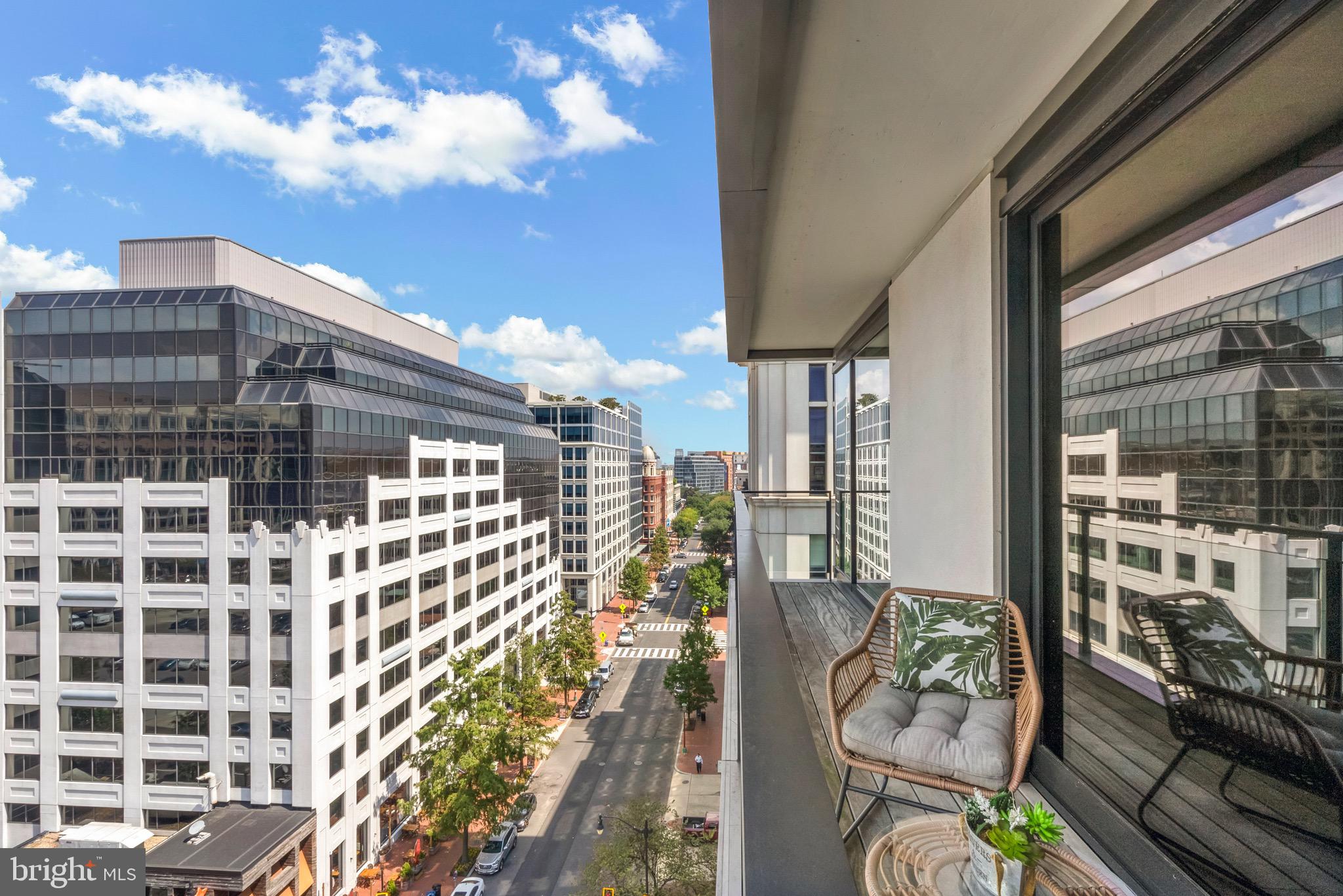 920 I Street NW Unit: 1009