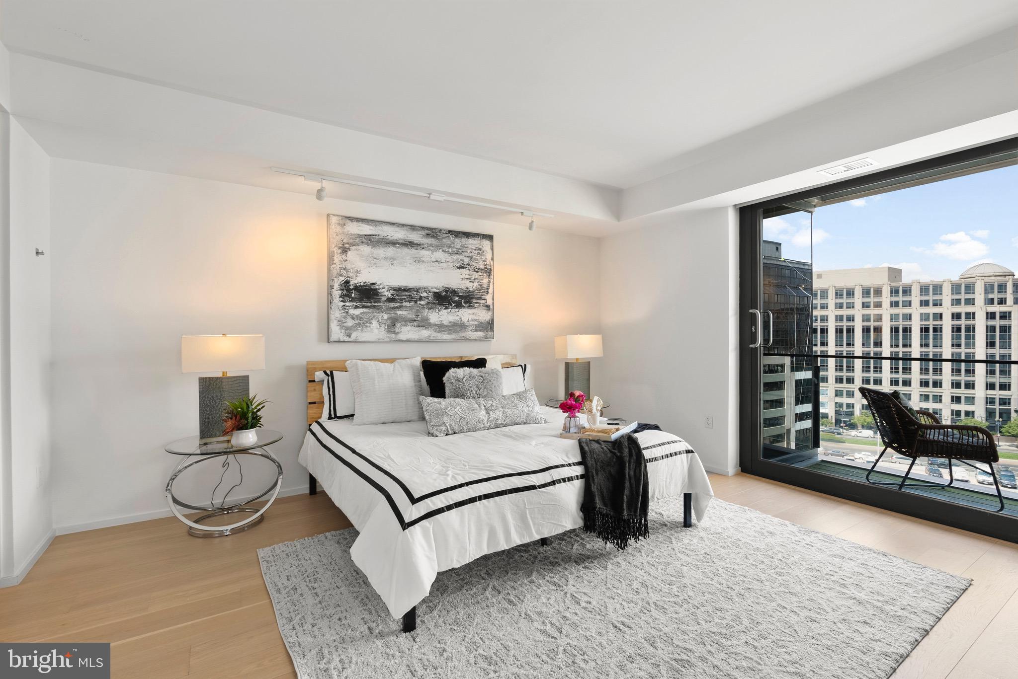 920 I Street NW Unit: 1009