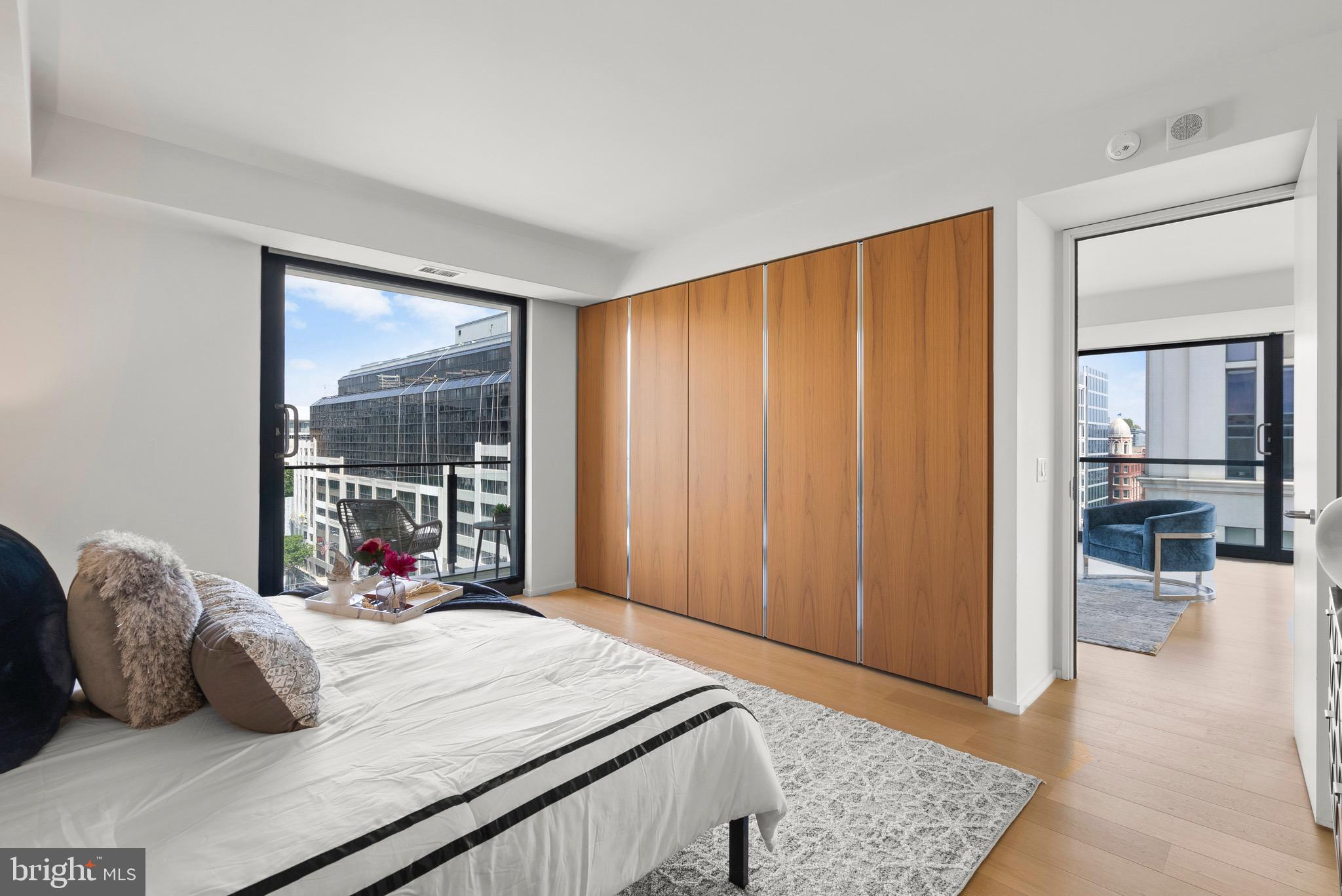 920 I Street NW Unit: 1009