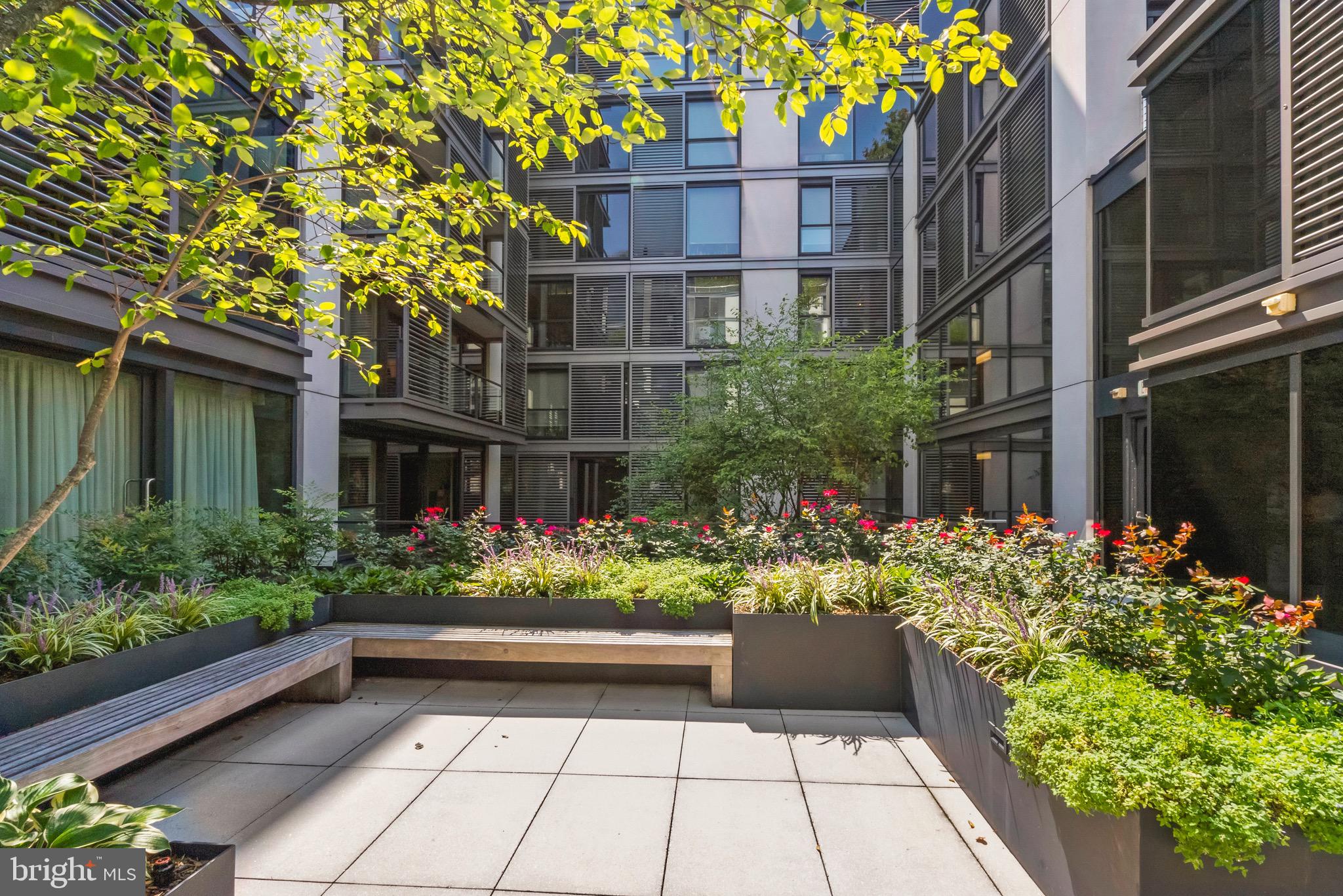 920 I Street NW Unit: 1009