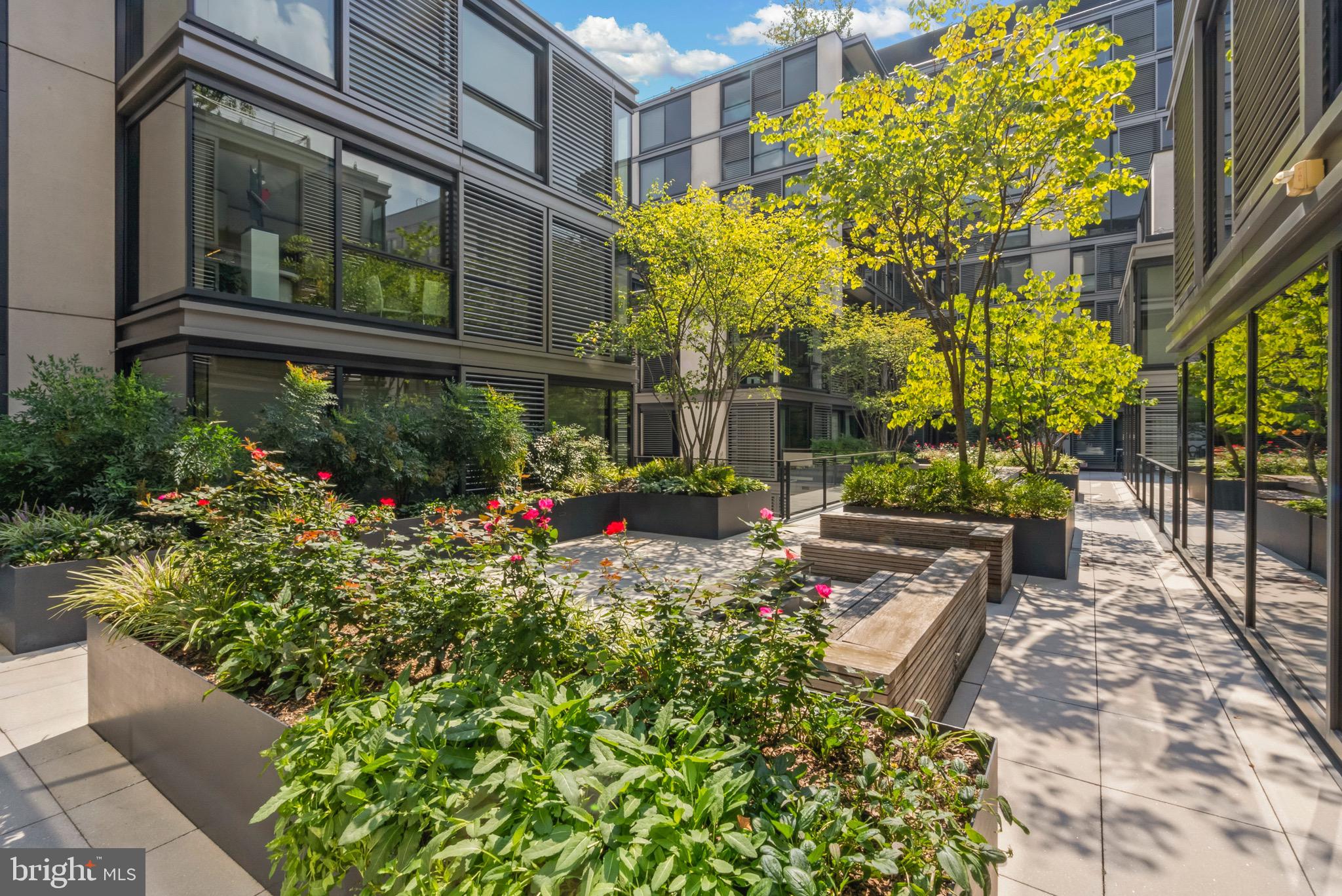 920 I Street NW Unit: 1009