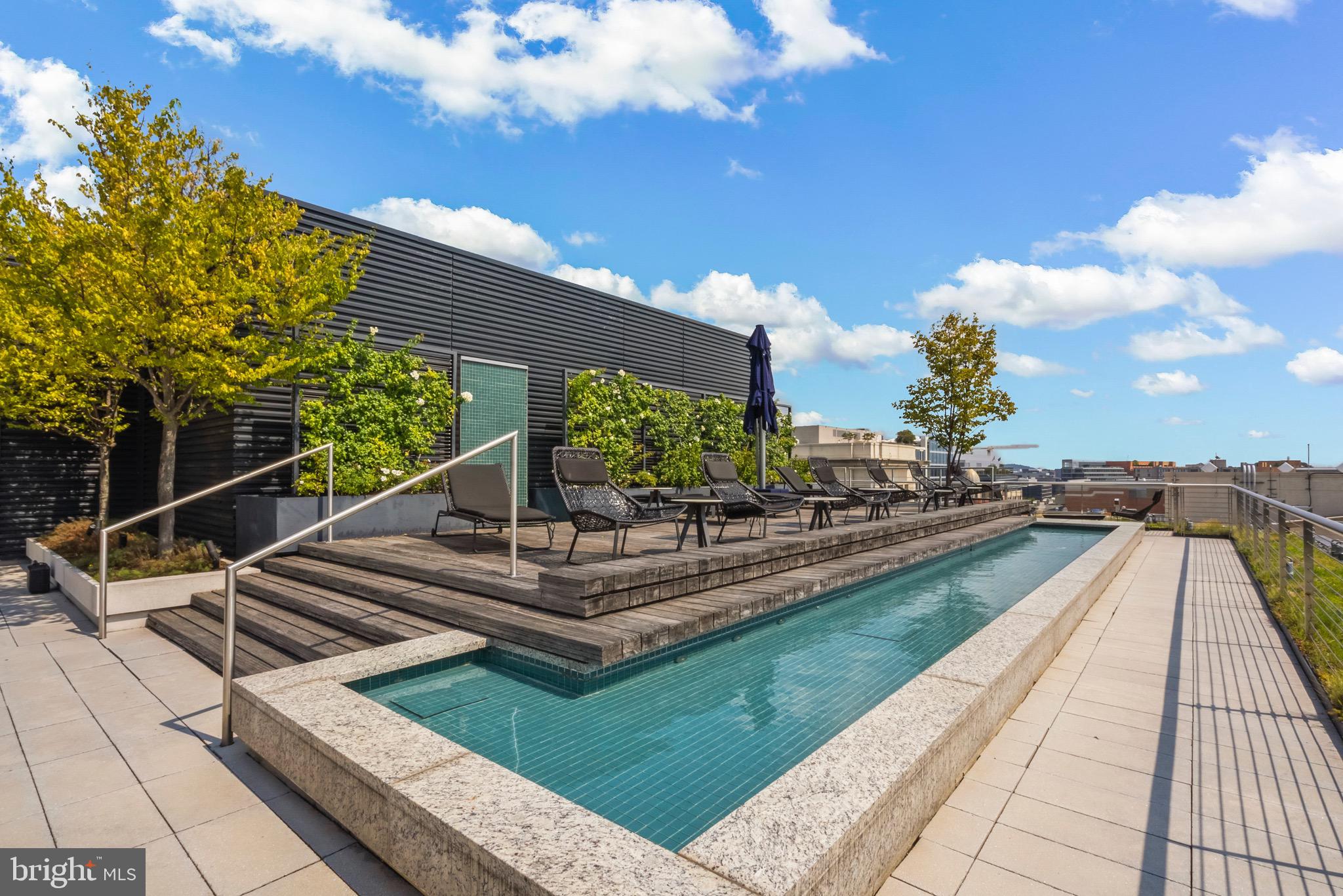 920 I Street NW Unit: 1009
