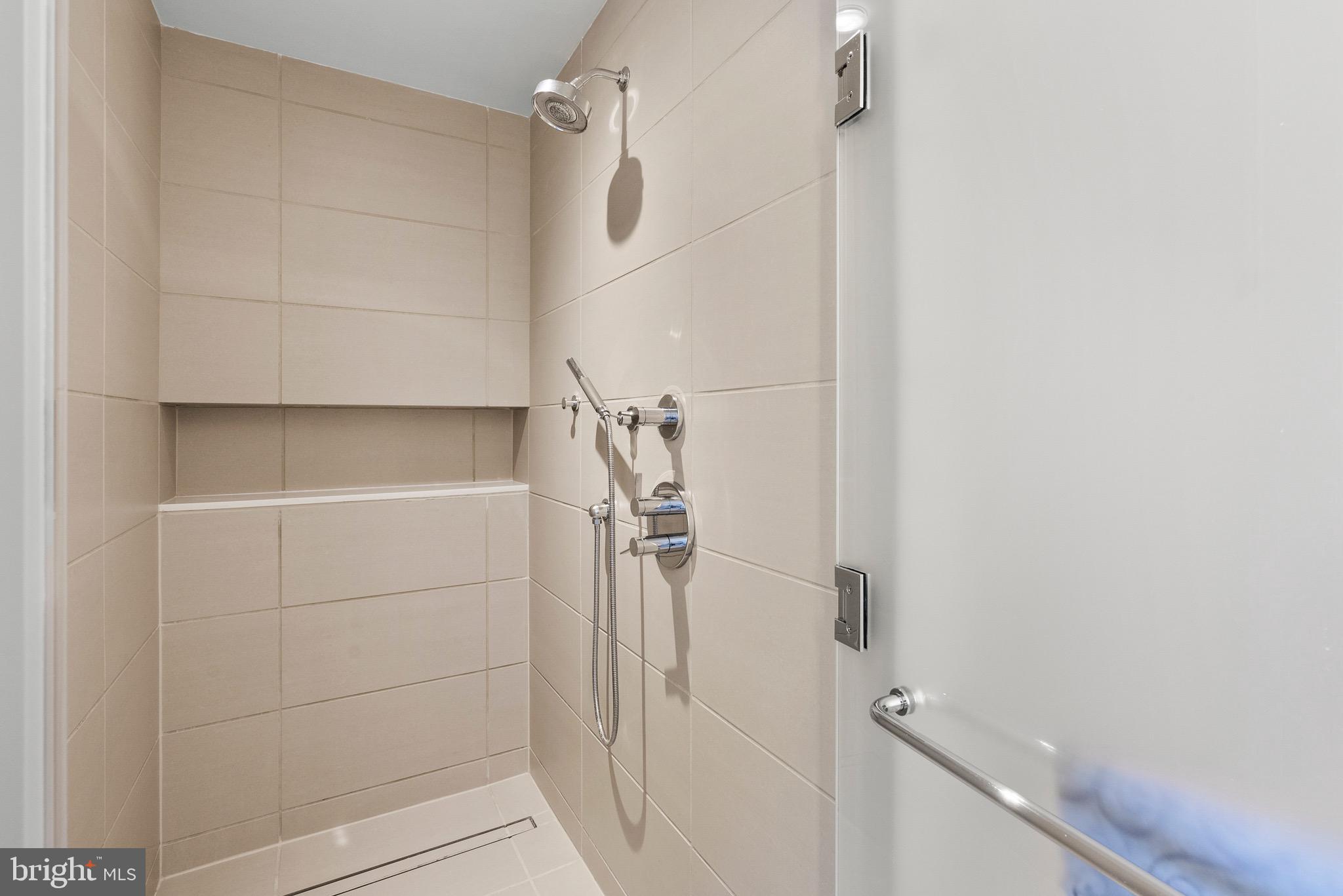 920 I Street NW Unit: 1009
