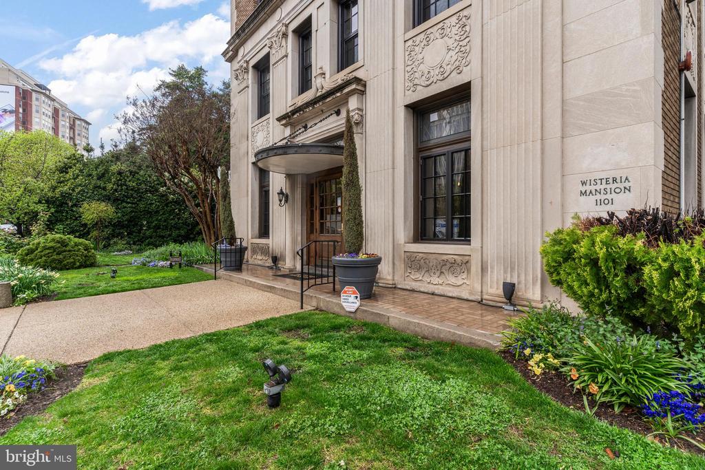 1101 L St NW #603