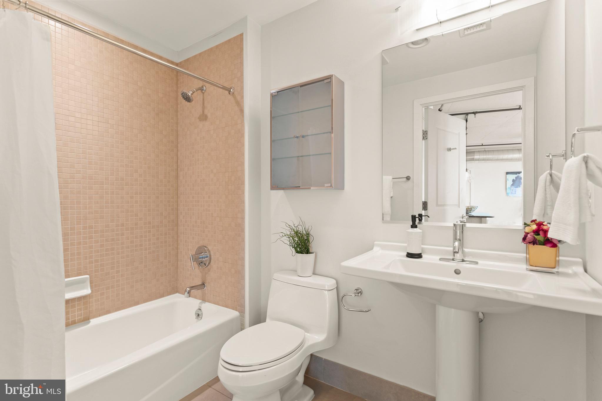 2125 14th St NW #804