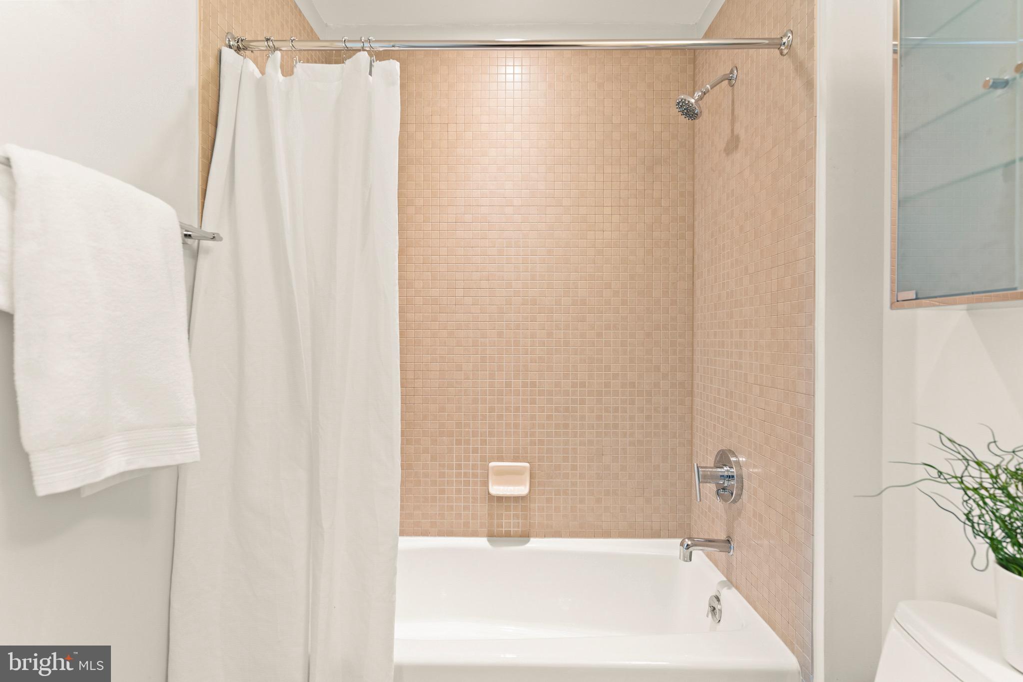 2125 14th St NW #804