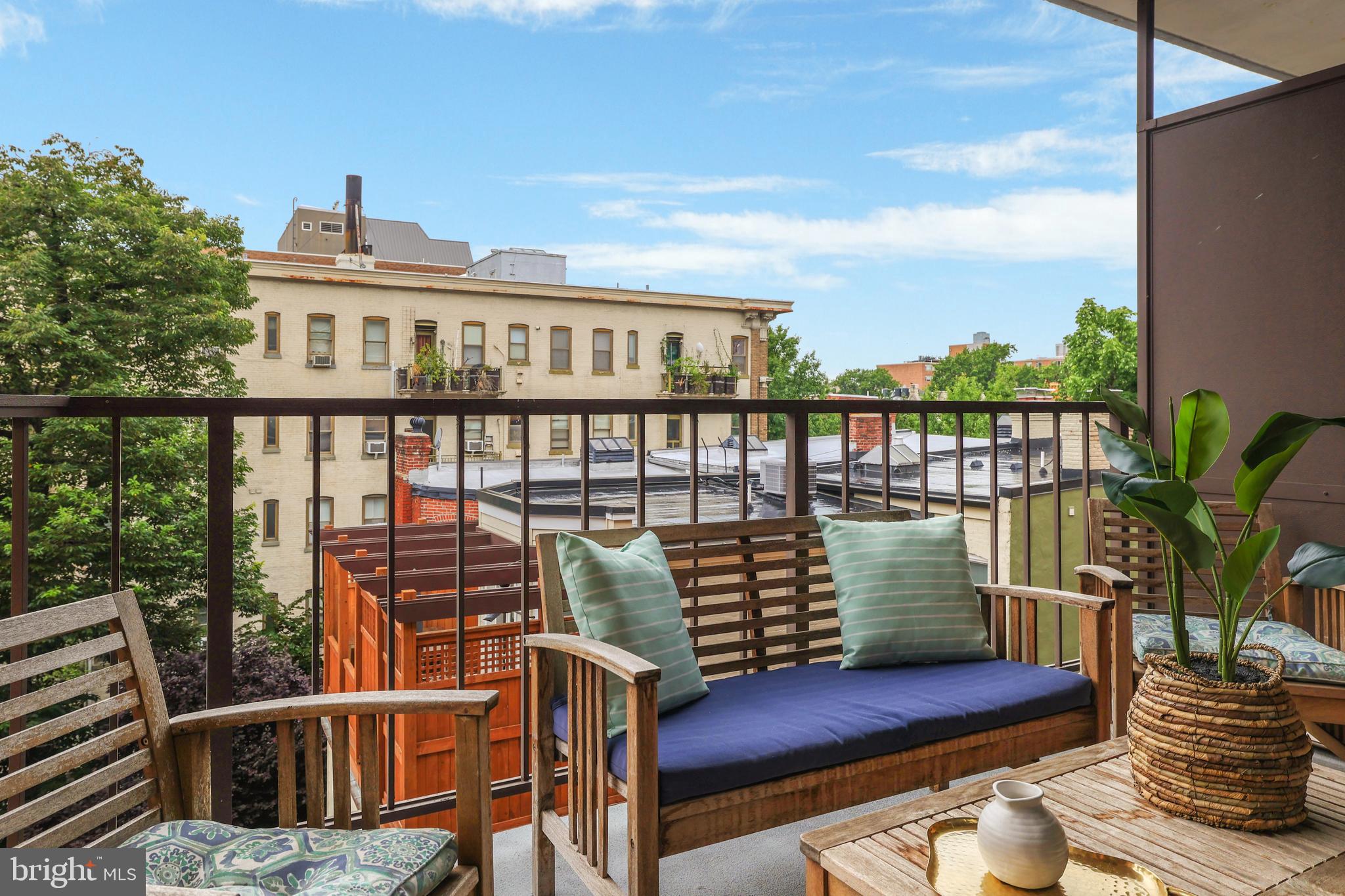 1718 P St NW #612