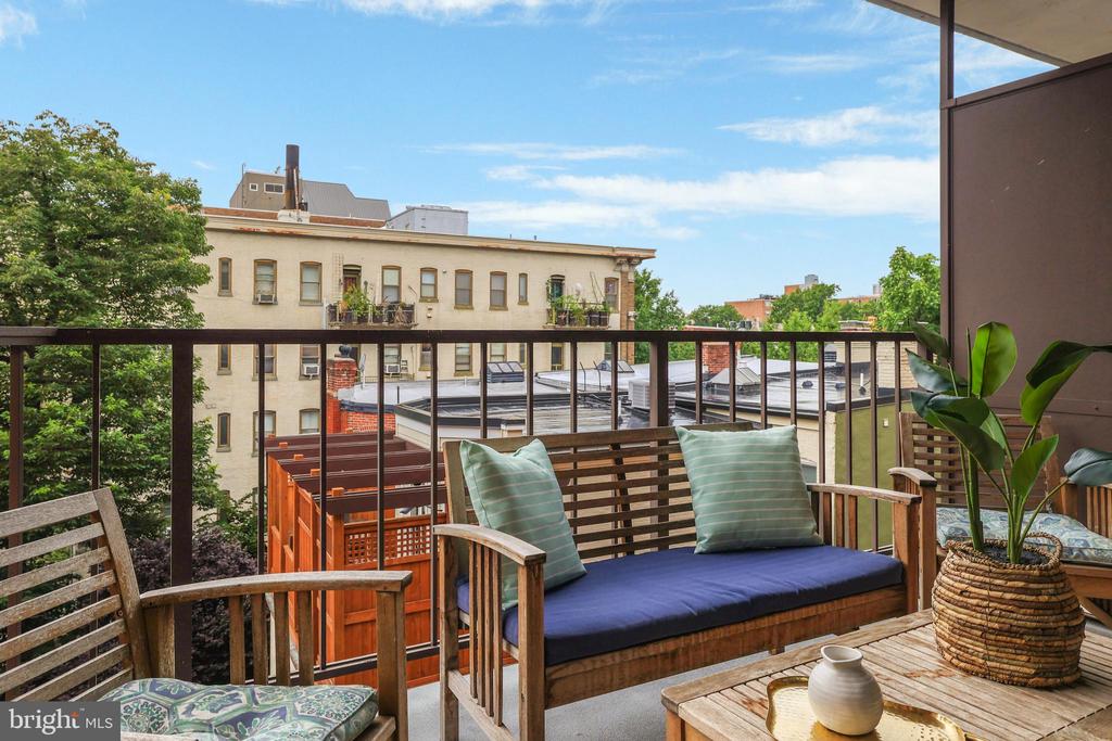 1718 P St NW #612
