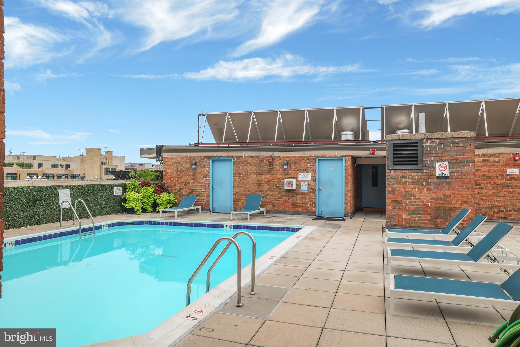 1718 P St NW #612