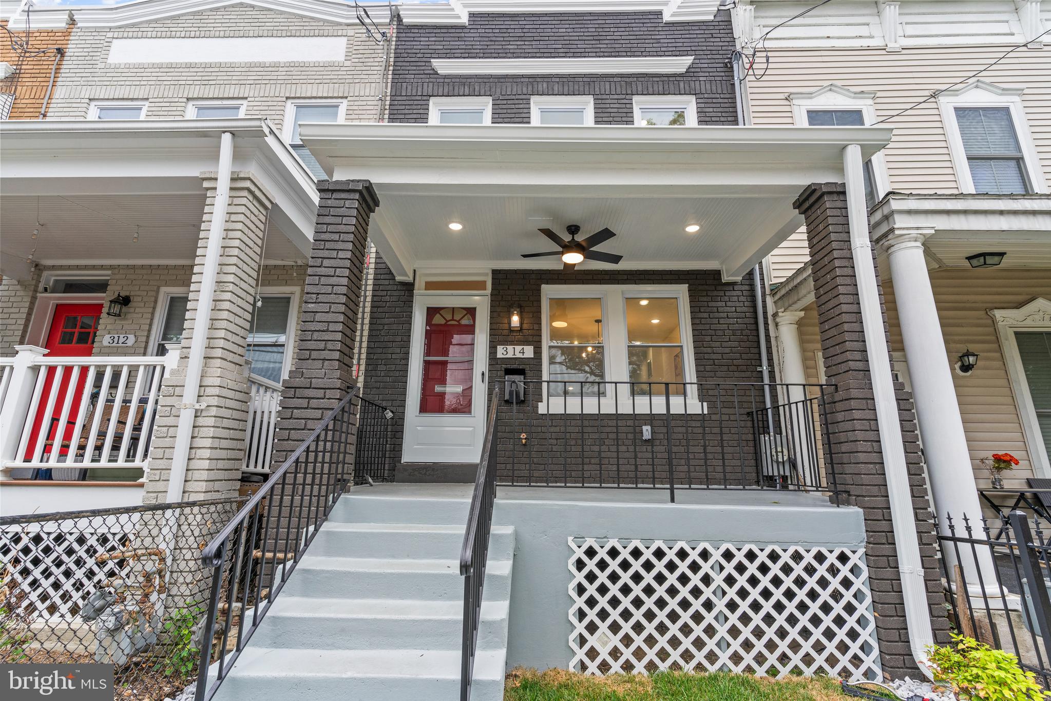 314 Channing St NE