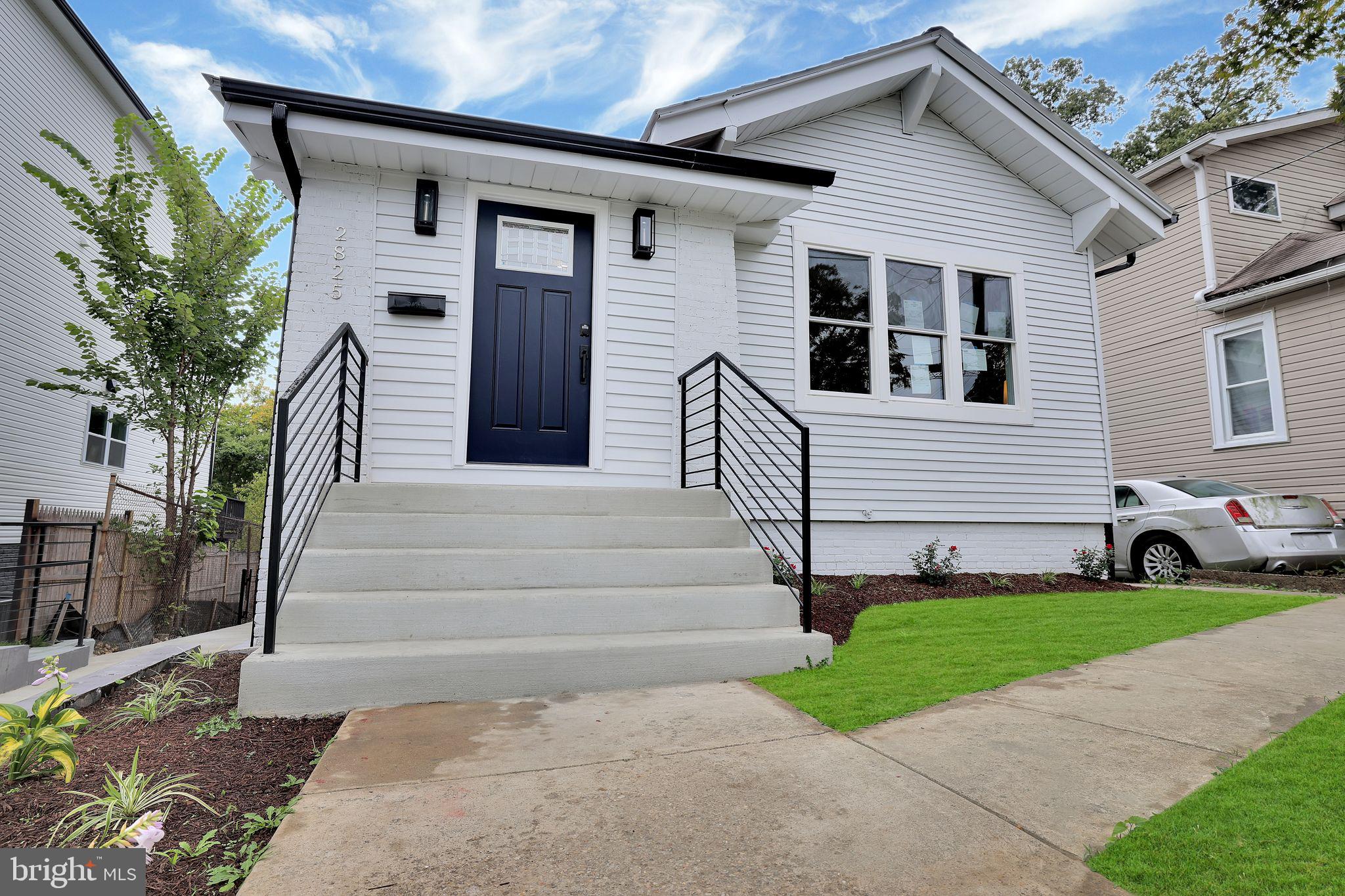 2825 Brentwood Rd NE