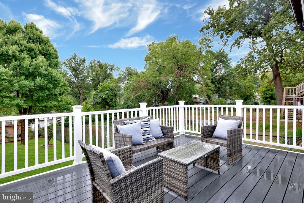 2825 Brentwood Rd NE