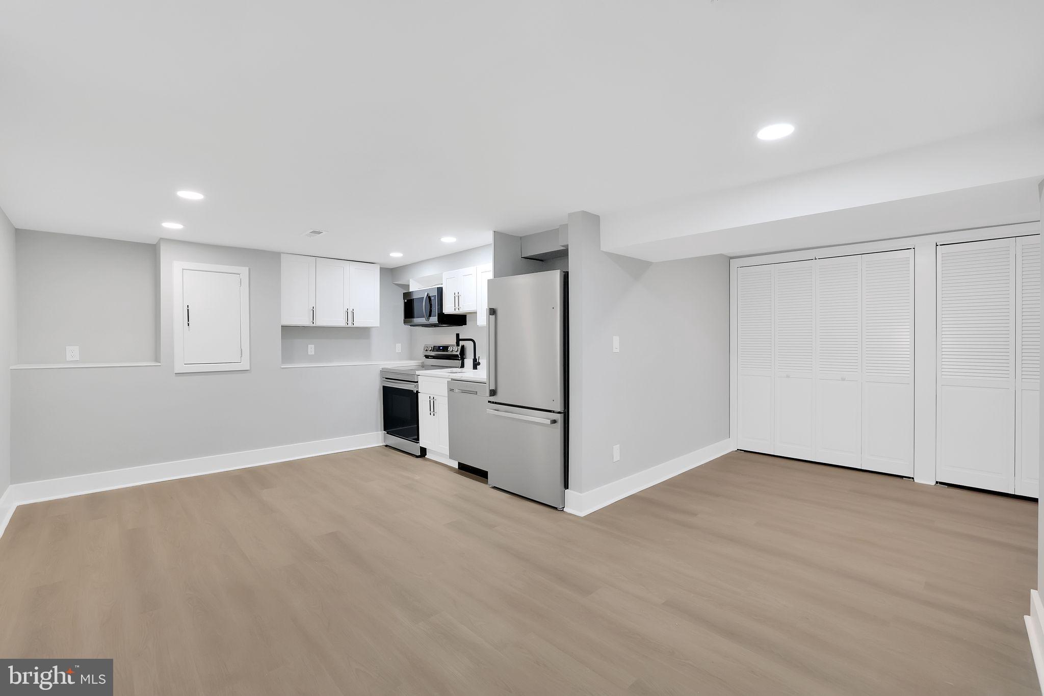 2825 Brentwood Rd NE