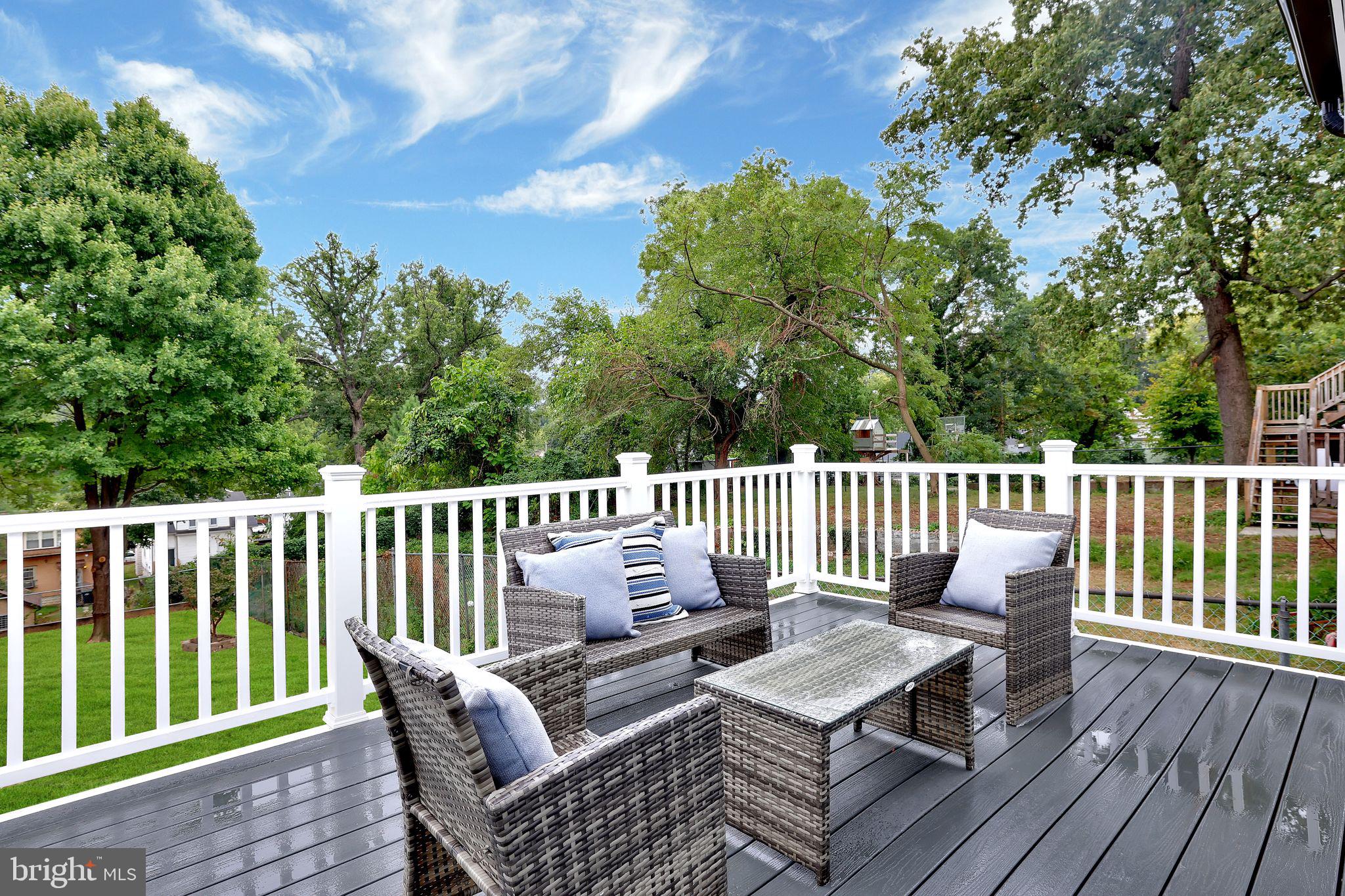 2825 Brentwood Rd NE