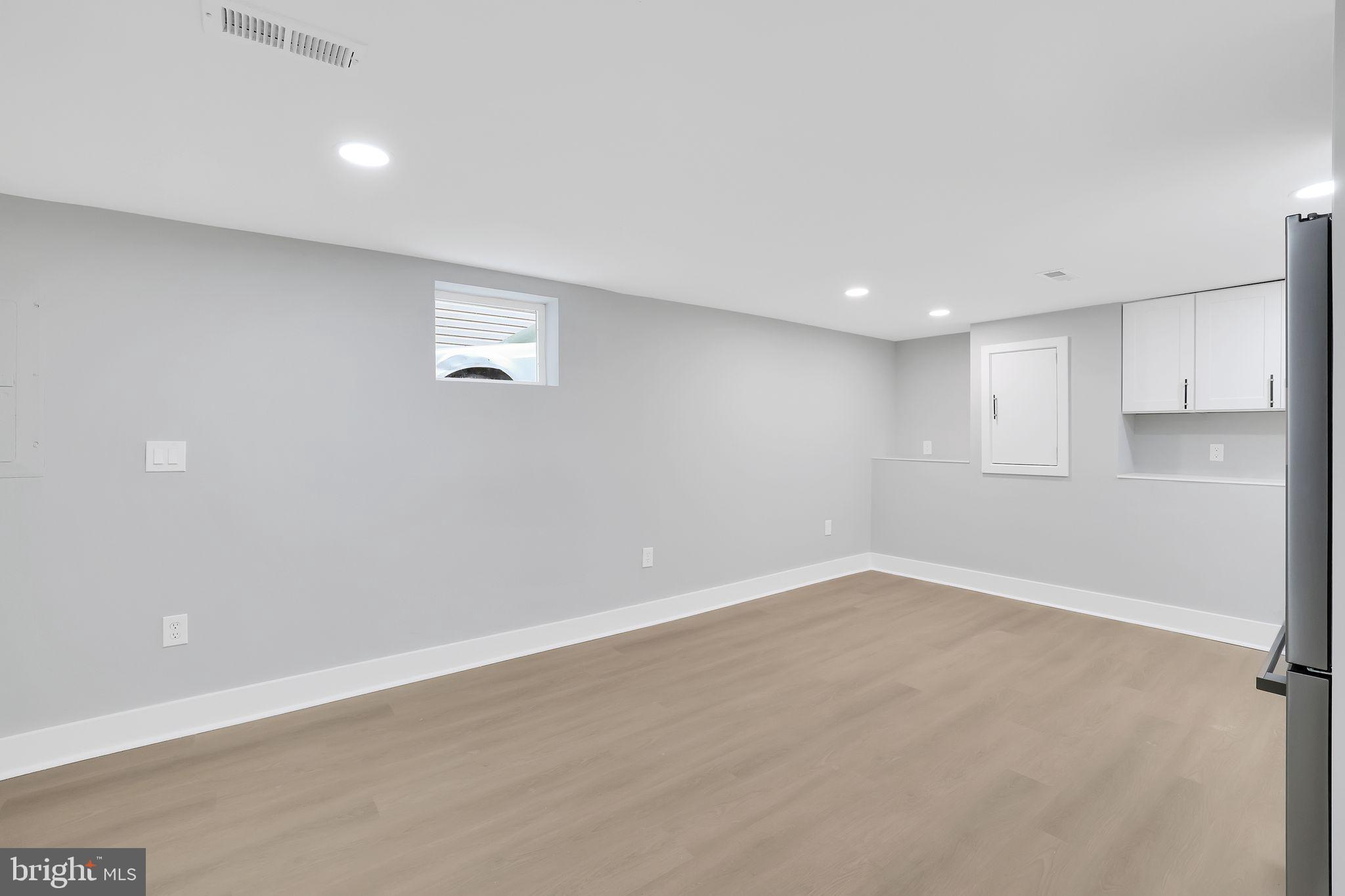 2825 Brentwood Rd NE