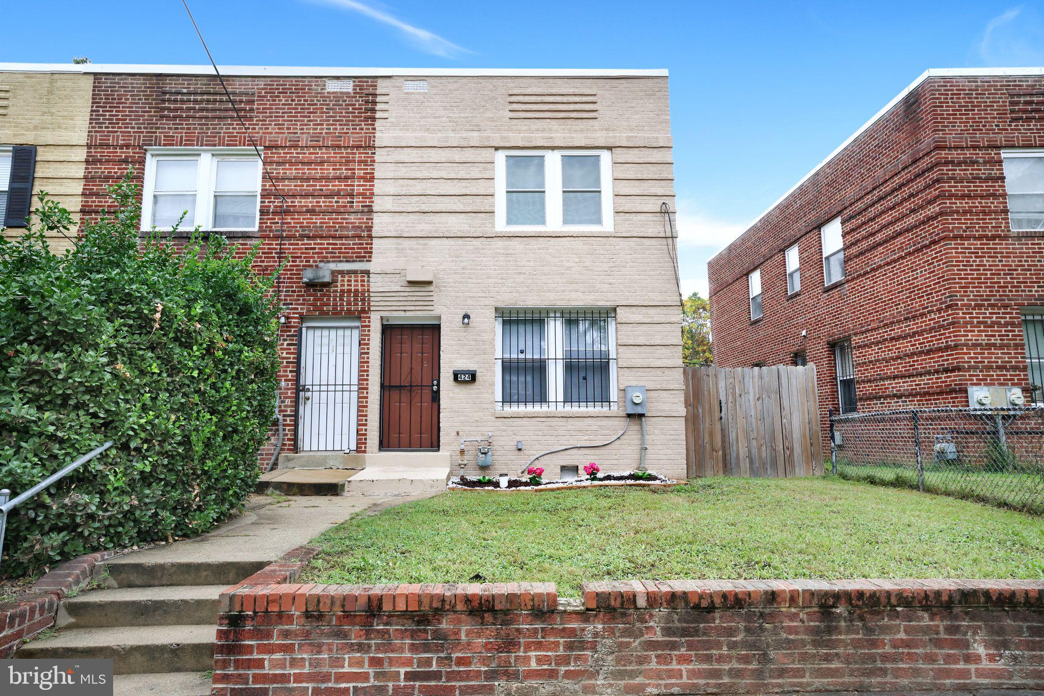 424 Mellon St SE