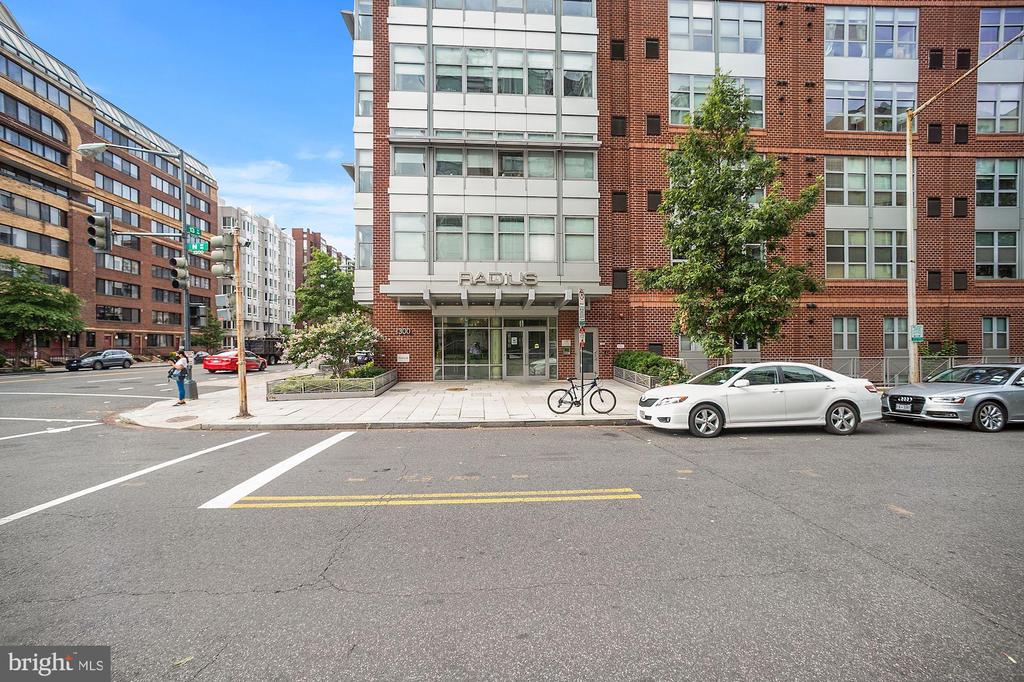 1300 N N St NW #306