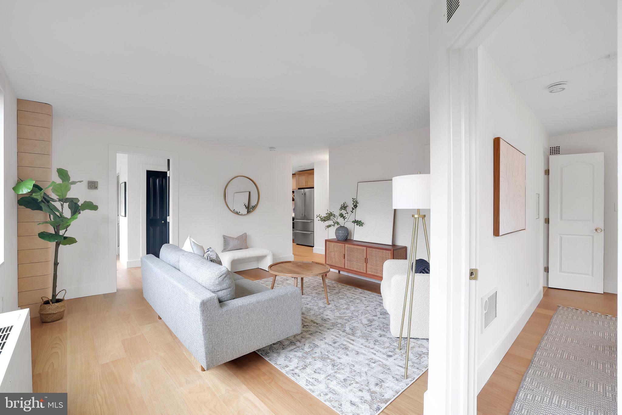 2030 F St NW #304