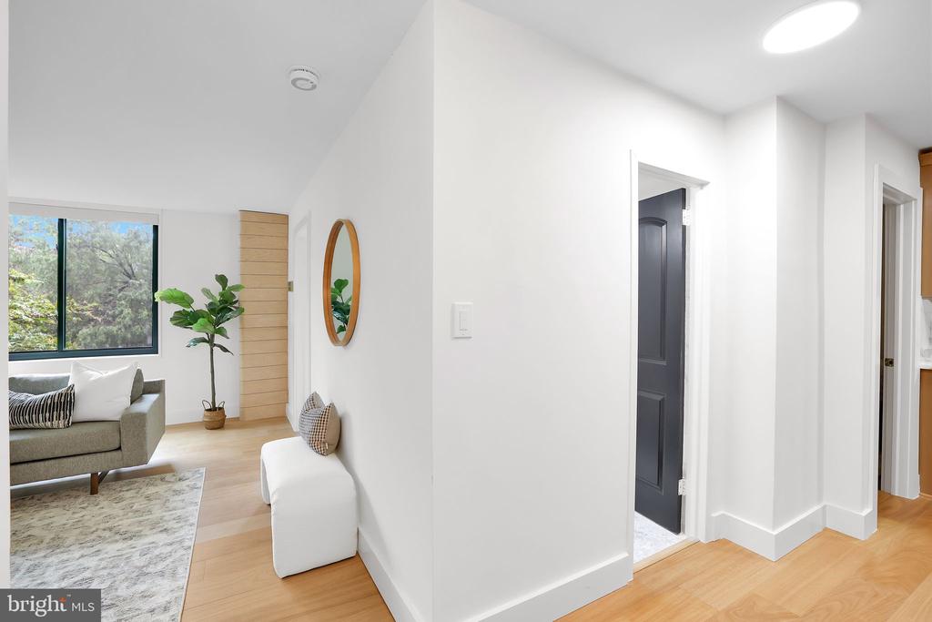2030 F St NW #304