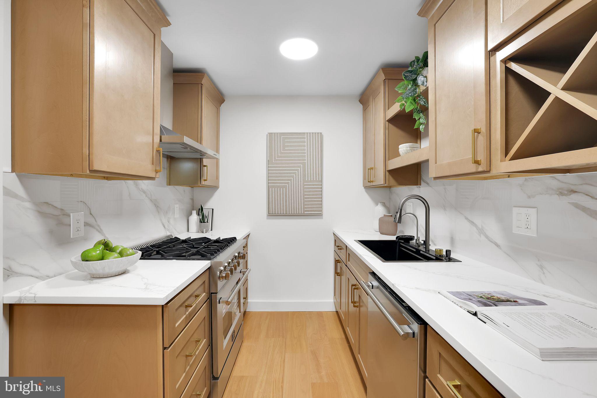 2030 F St NW #304