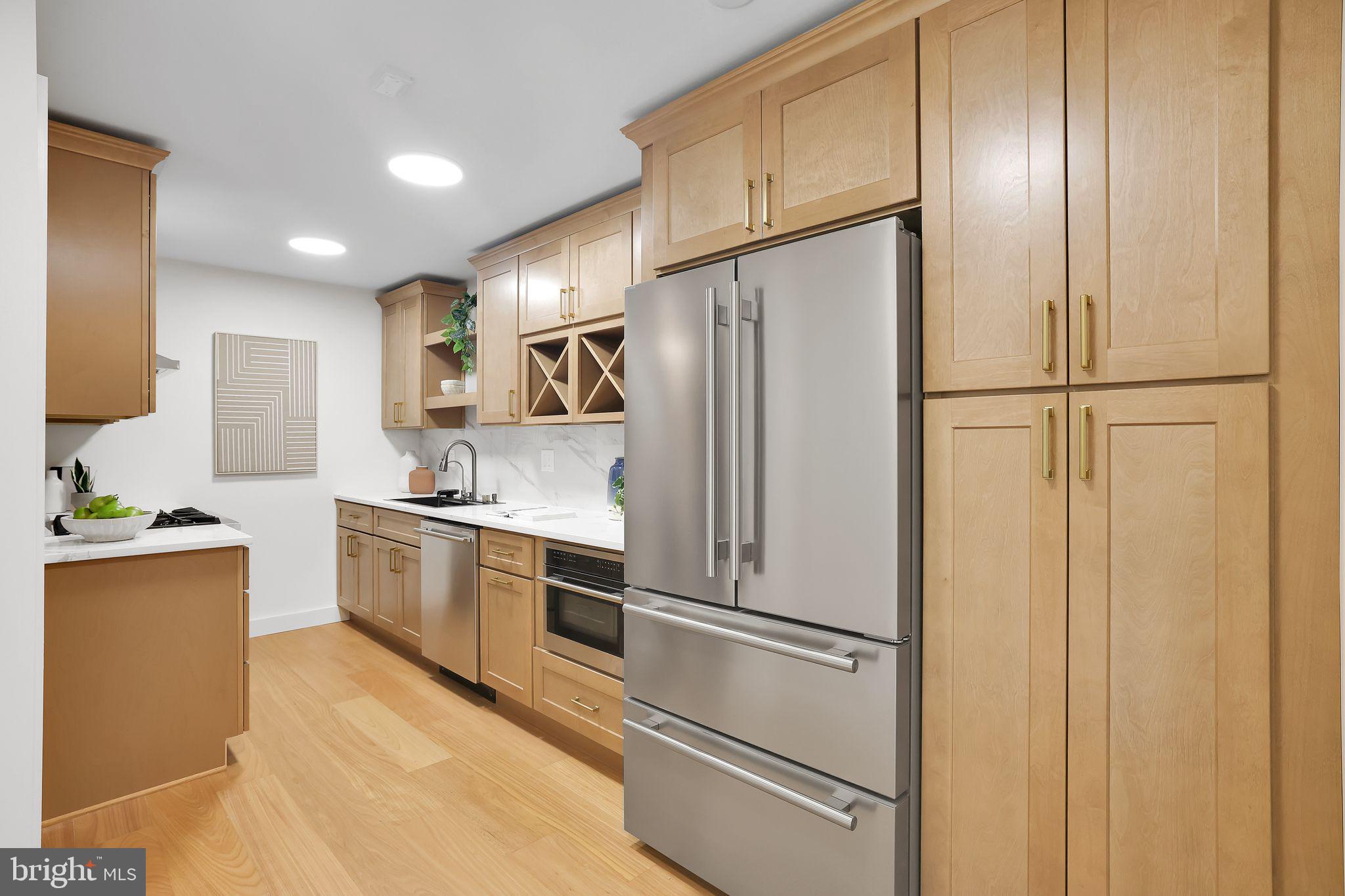 2030 F St NW #304