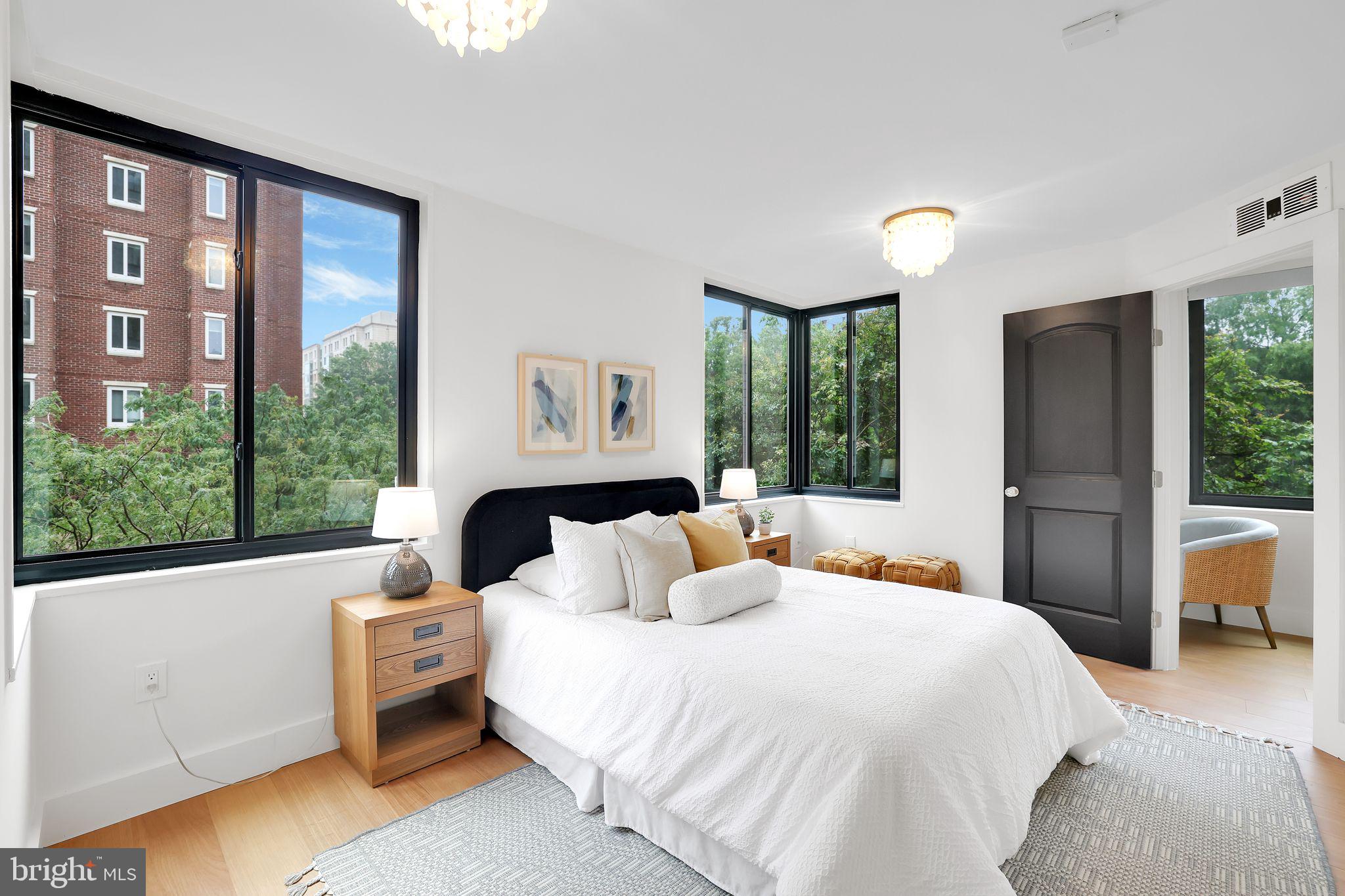 2030 F St NW #304