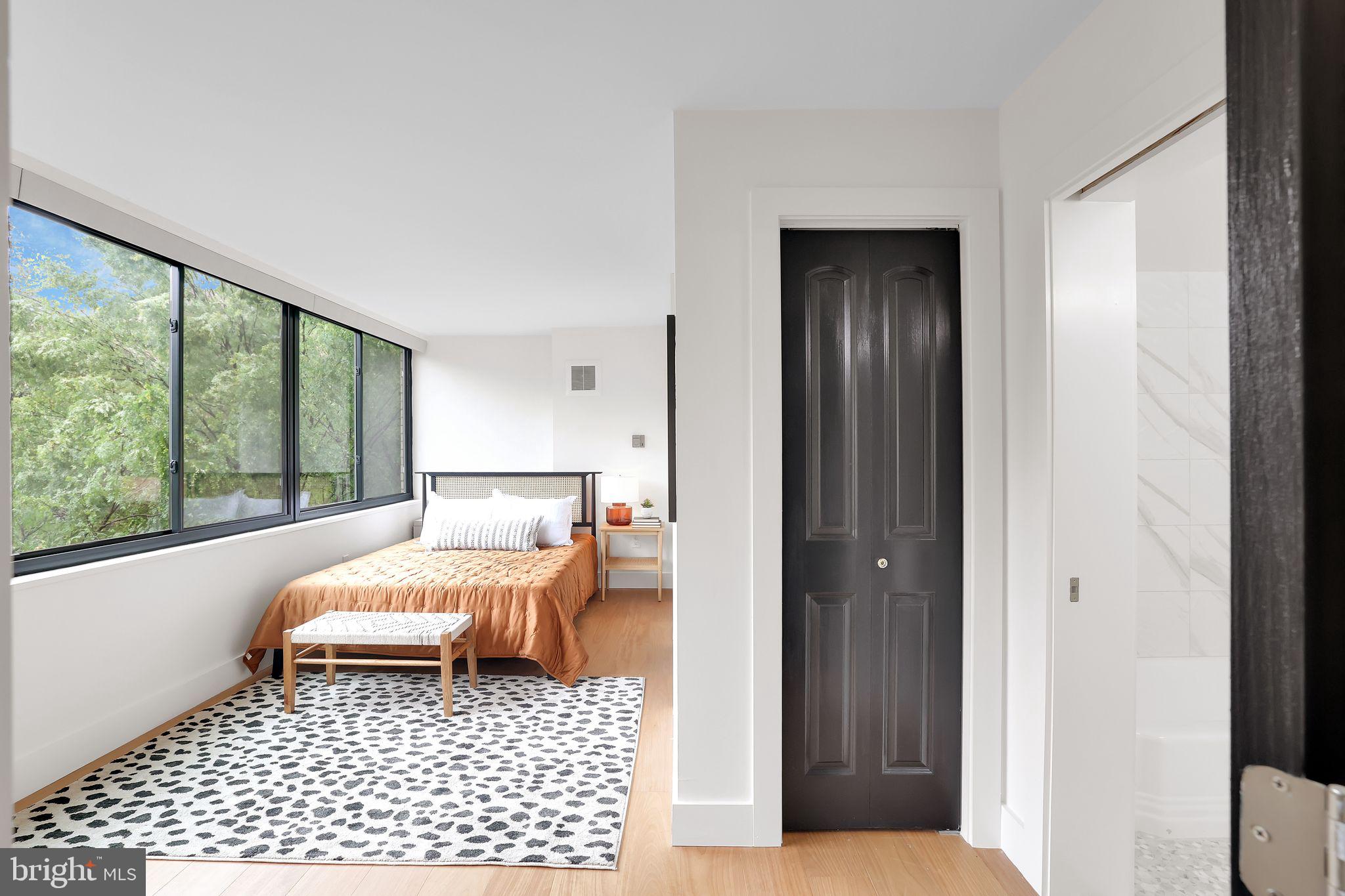 2030 F St NW #304