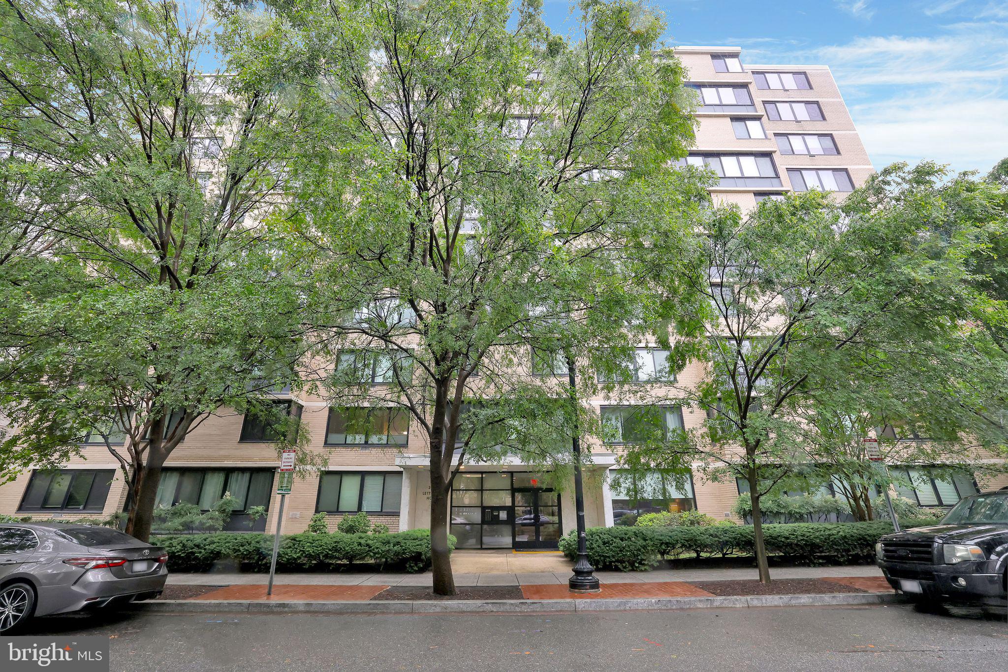 2030 F St NW #304