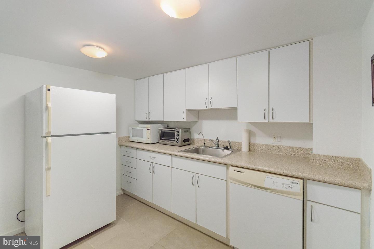 515 2nd St NE
