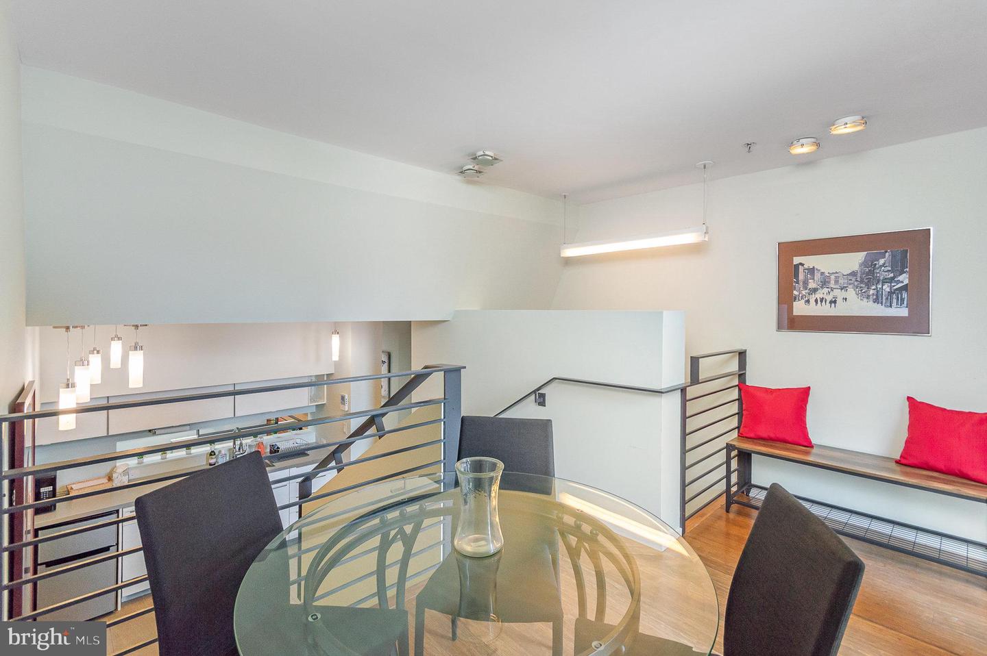 515 2nd St NE