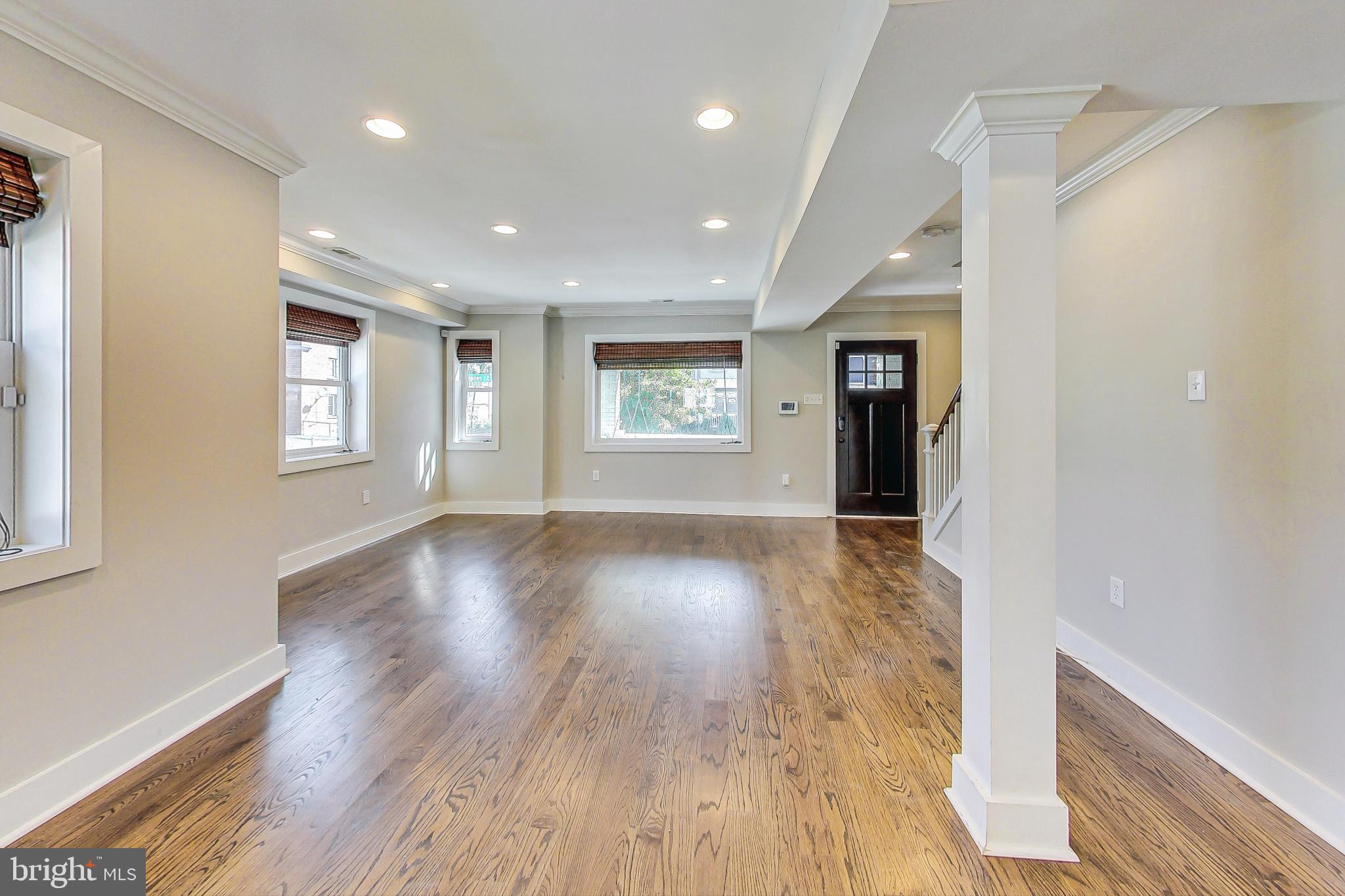1330 STAPLES ST NE