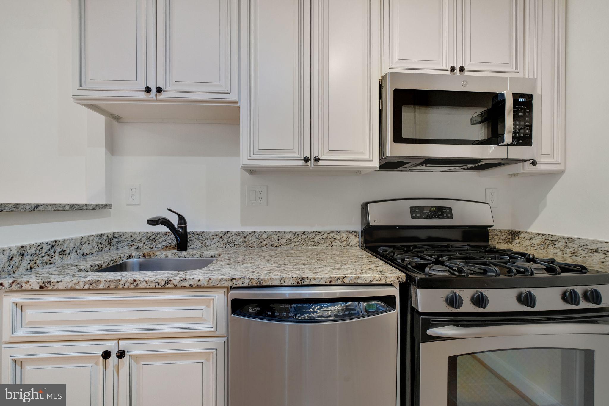 2725 39th St NW #307