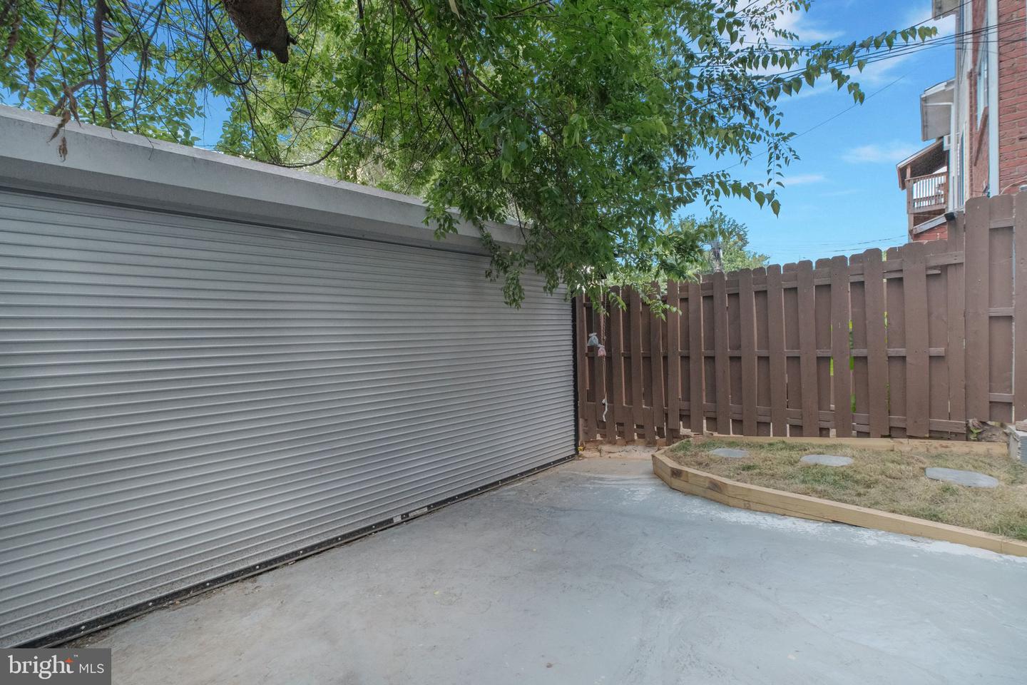 1417 Meridian Pl NW