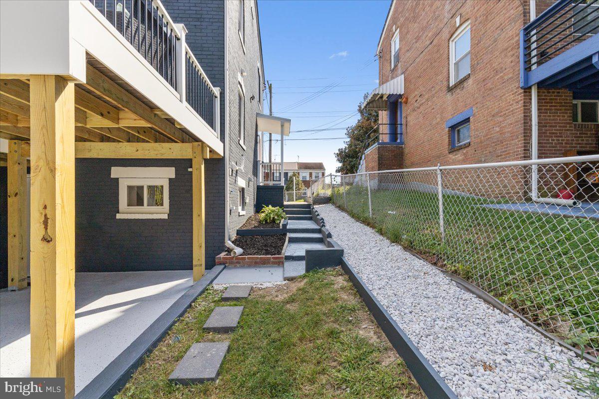 408 PEABODY STREET NE