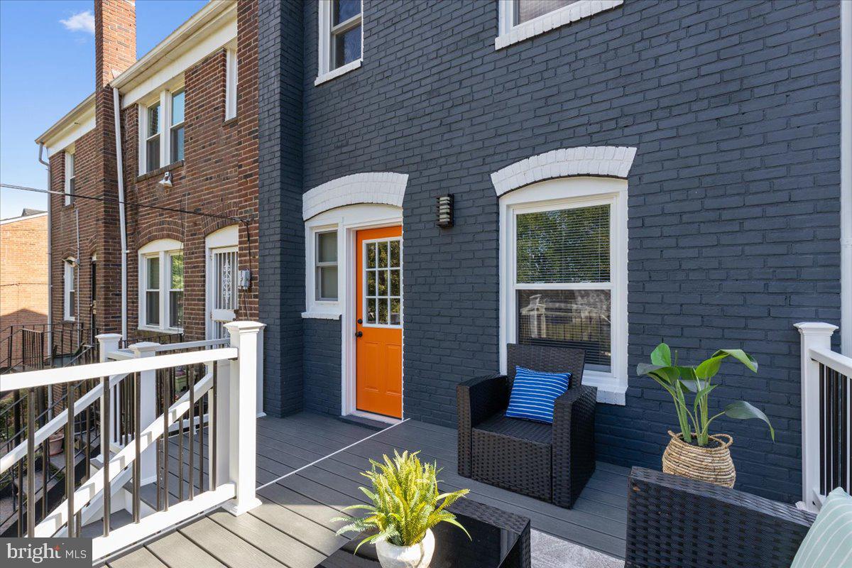 408 PEABODY STREET NE