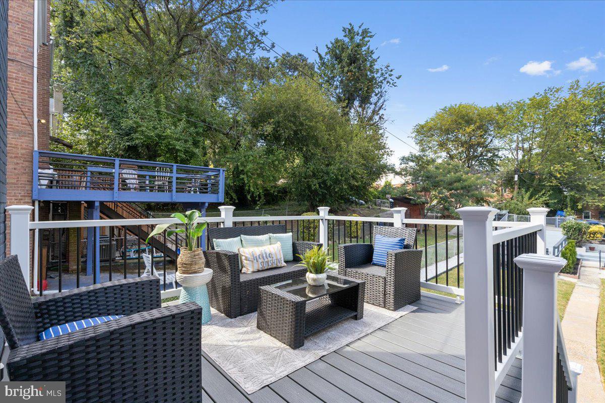 408 PEABODY STREET NE