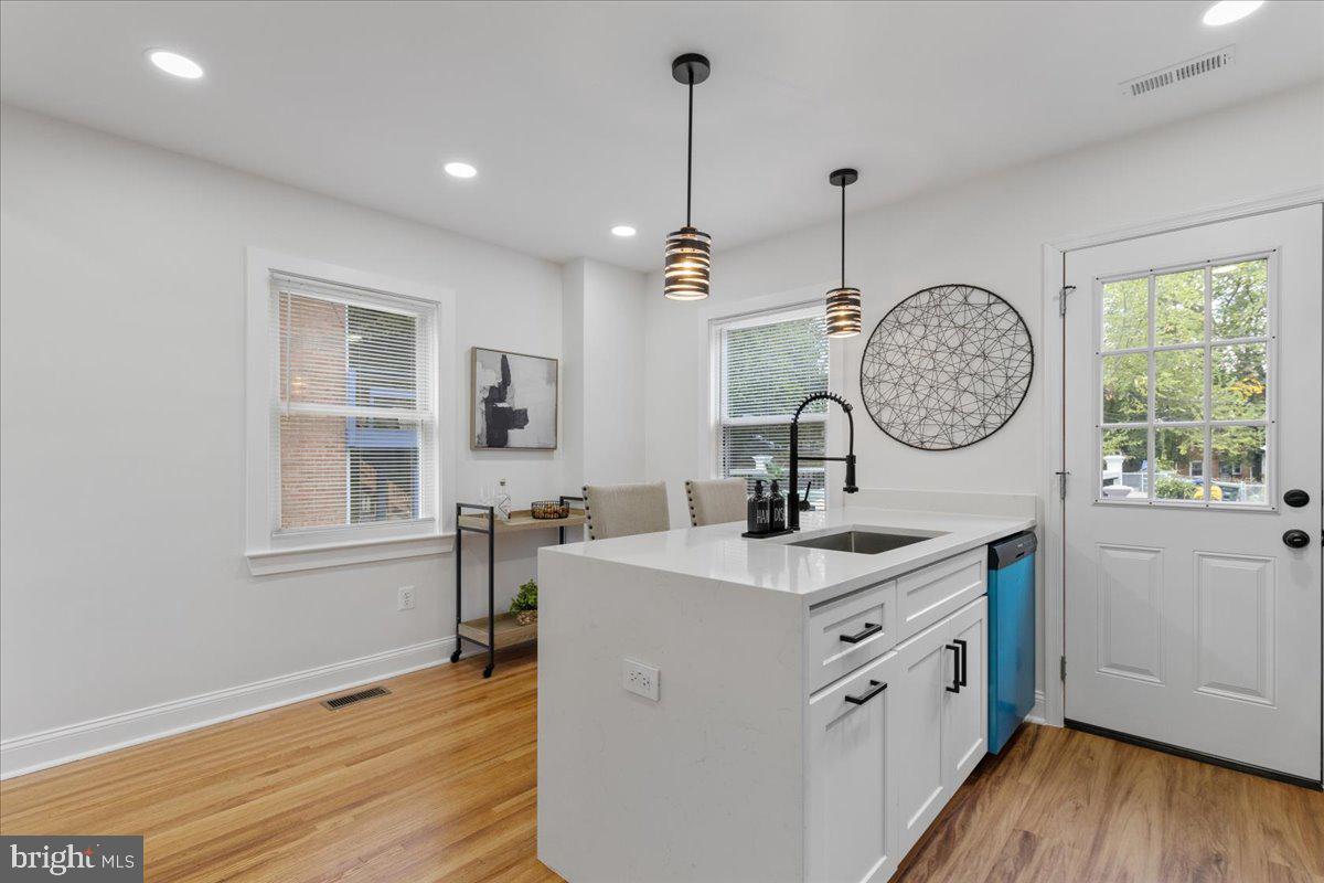 408 PEABODY STREET NE