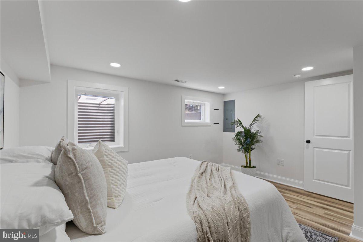 408 PEABODY STREET NE