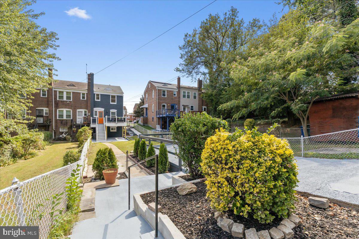 408 PEABODY STREET NE