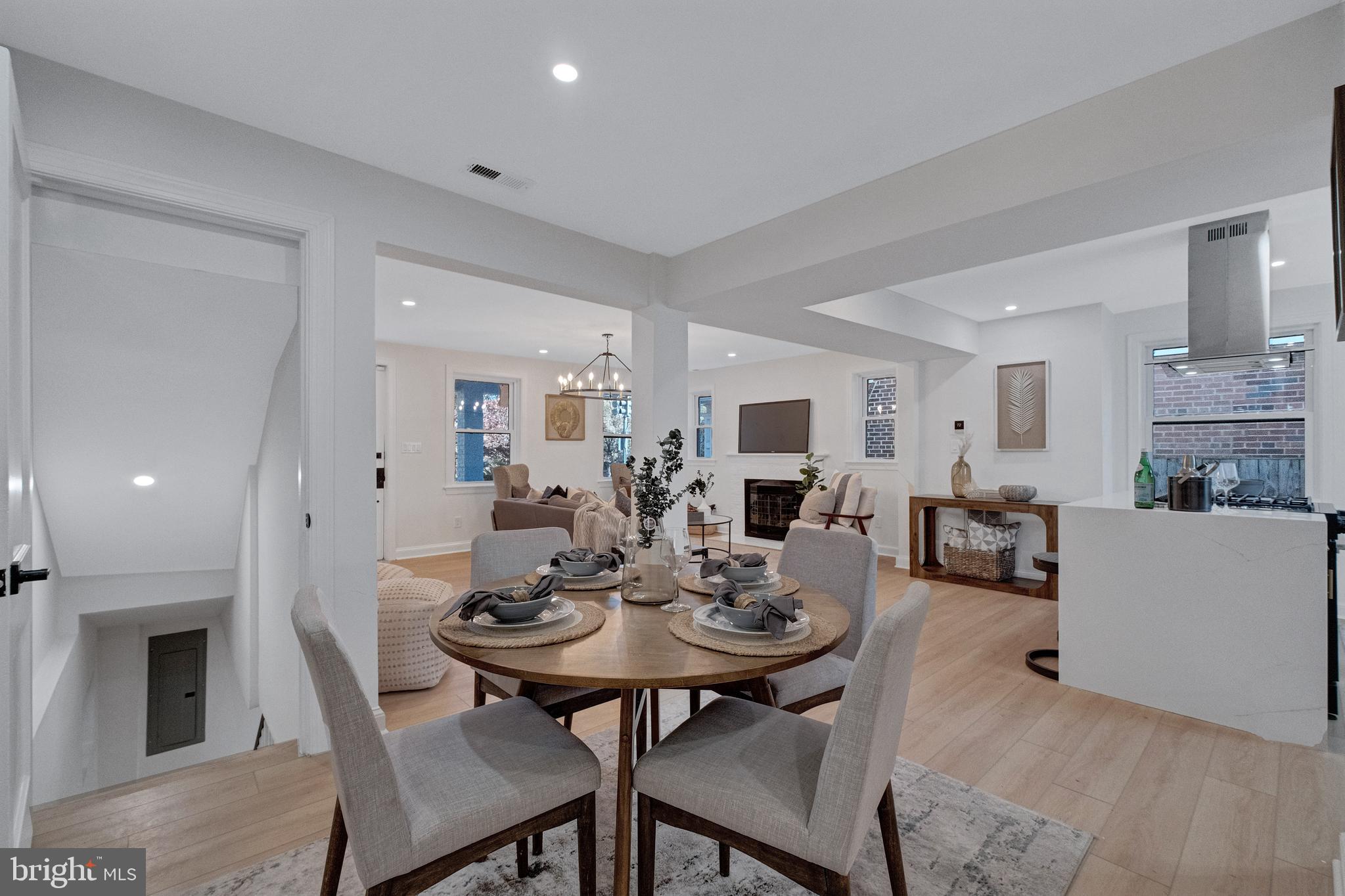 5520 NORTH CAPITOL STREET NW