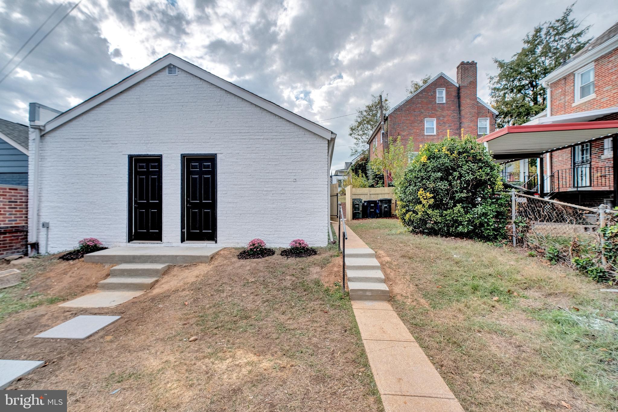 5520 NORTH CAPITOL STREET NW