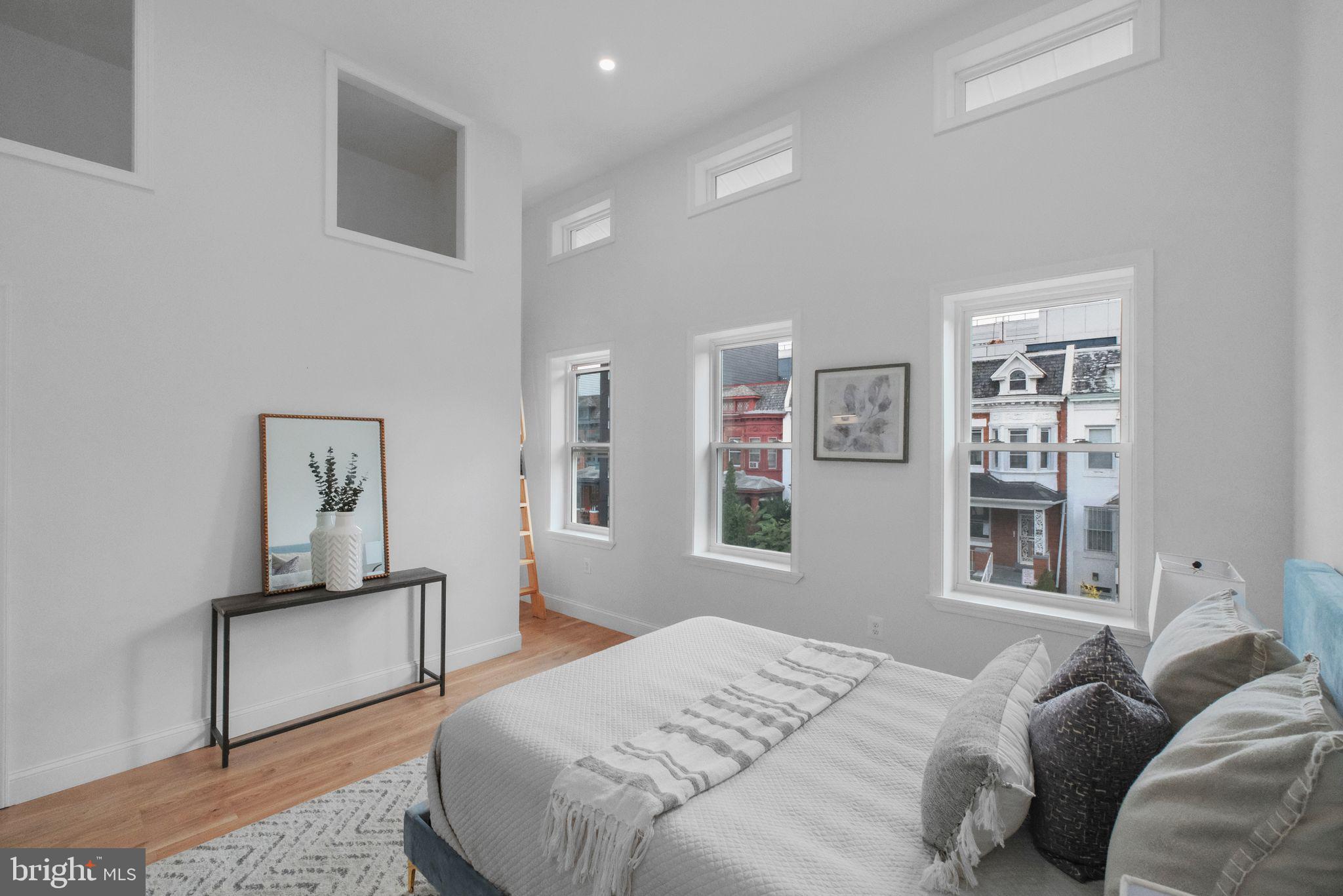 1417 MERIDIAN PLACE NW