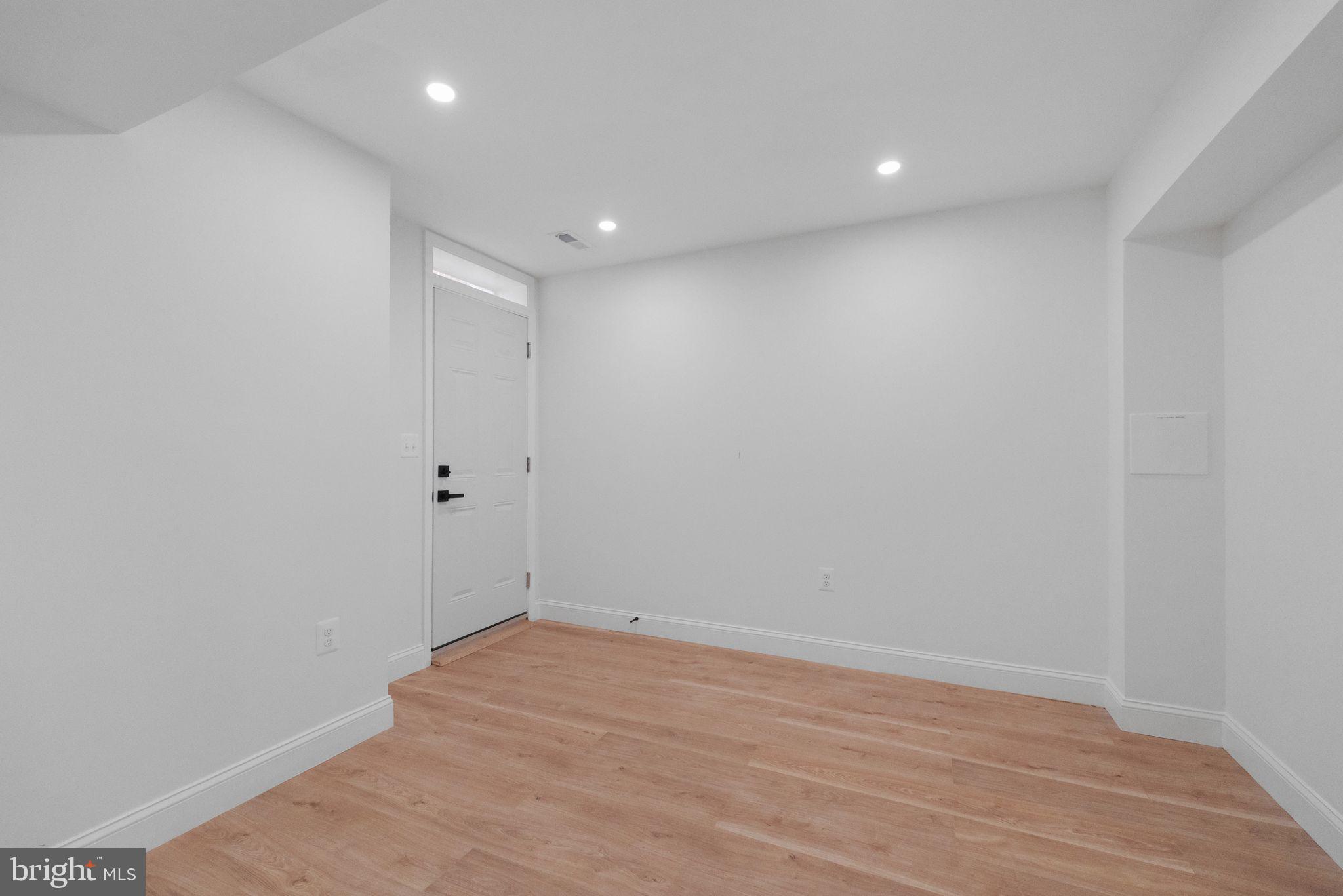 1417 MERIDIAN PLACE NW