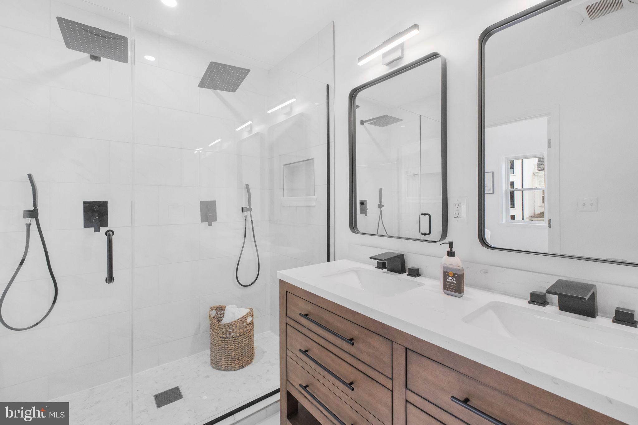 1417 MERIDIAN PLACE NW