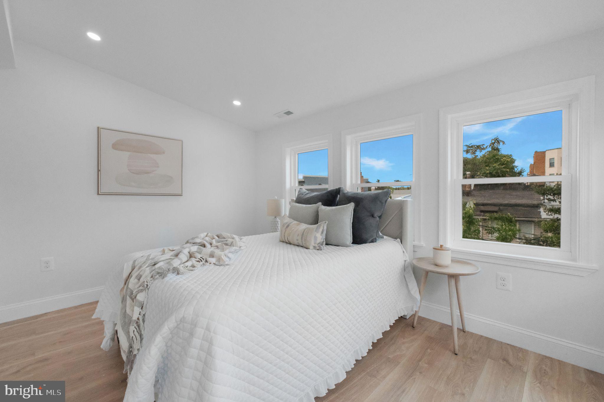 1417 MERIDIAN PLACE NW