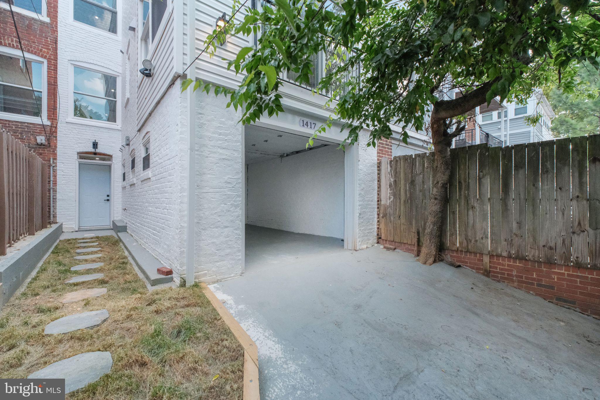 1417 MERIDIAN PLACE NW